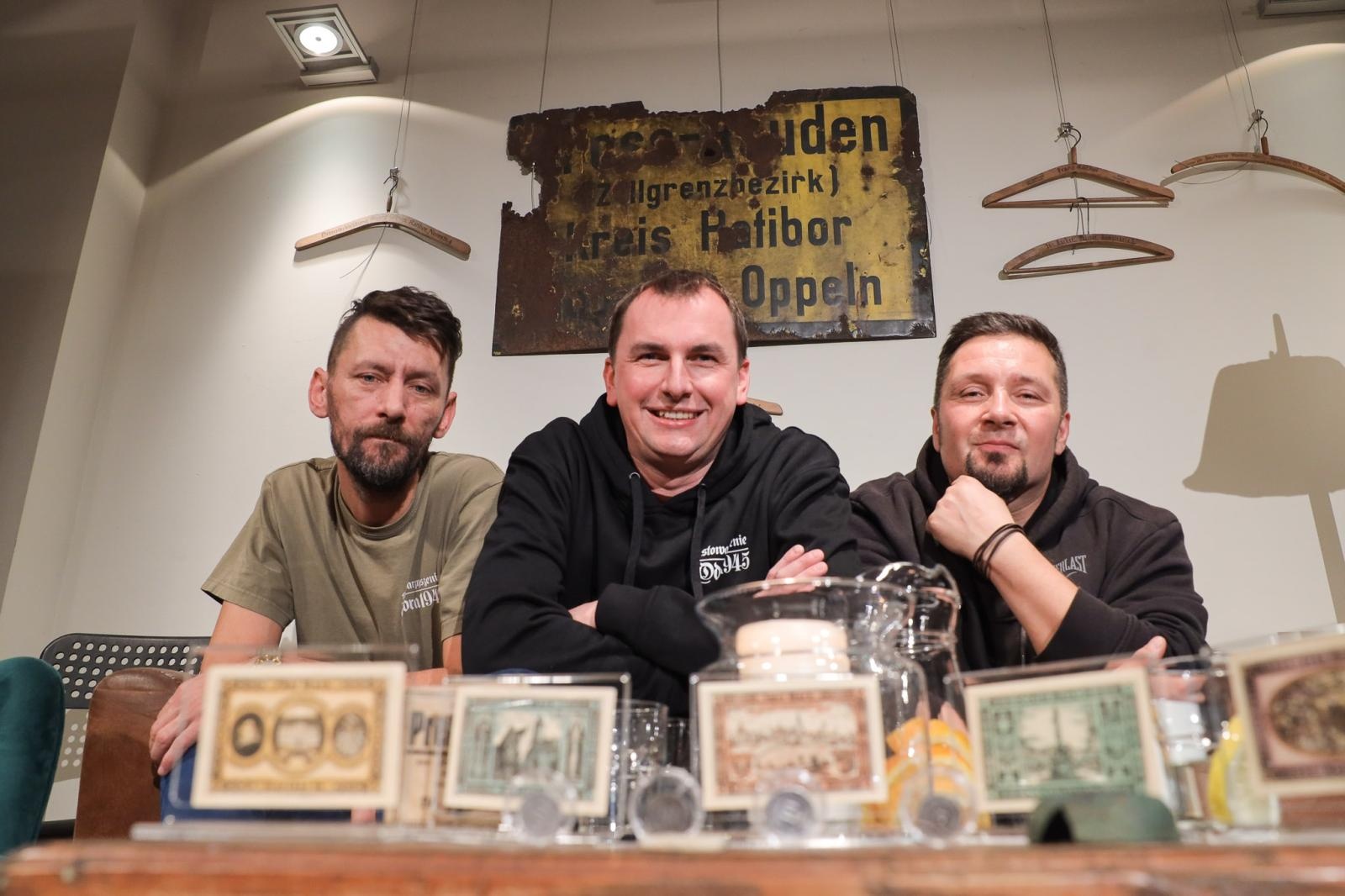 Zdjęcie w galerii na portalu naszraciborz.pl: Detektywi lokalnej historii gośćmi spotkania W punkt wiadomości z regionu