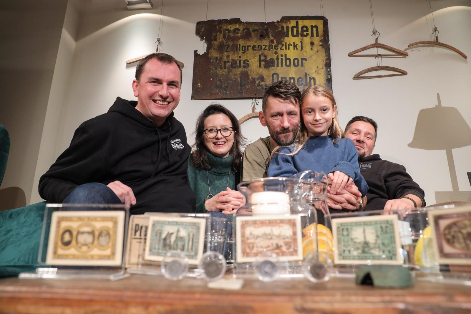 Zdjęcie w galerii na portalu naszraciborz.pl: Detektywi lokalnej historii gośćmi spotkania W punkt wiadomości z regionu