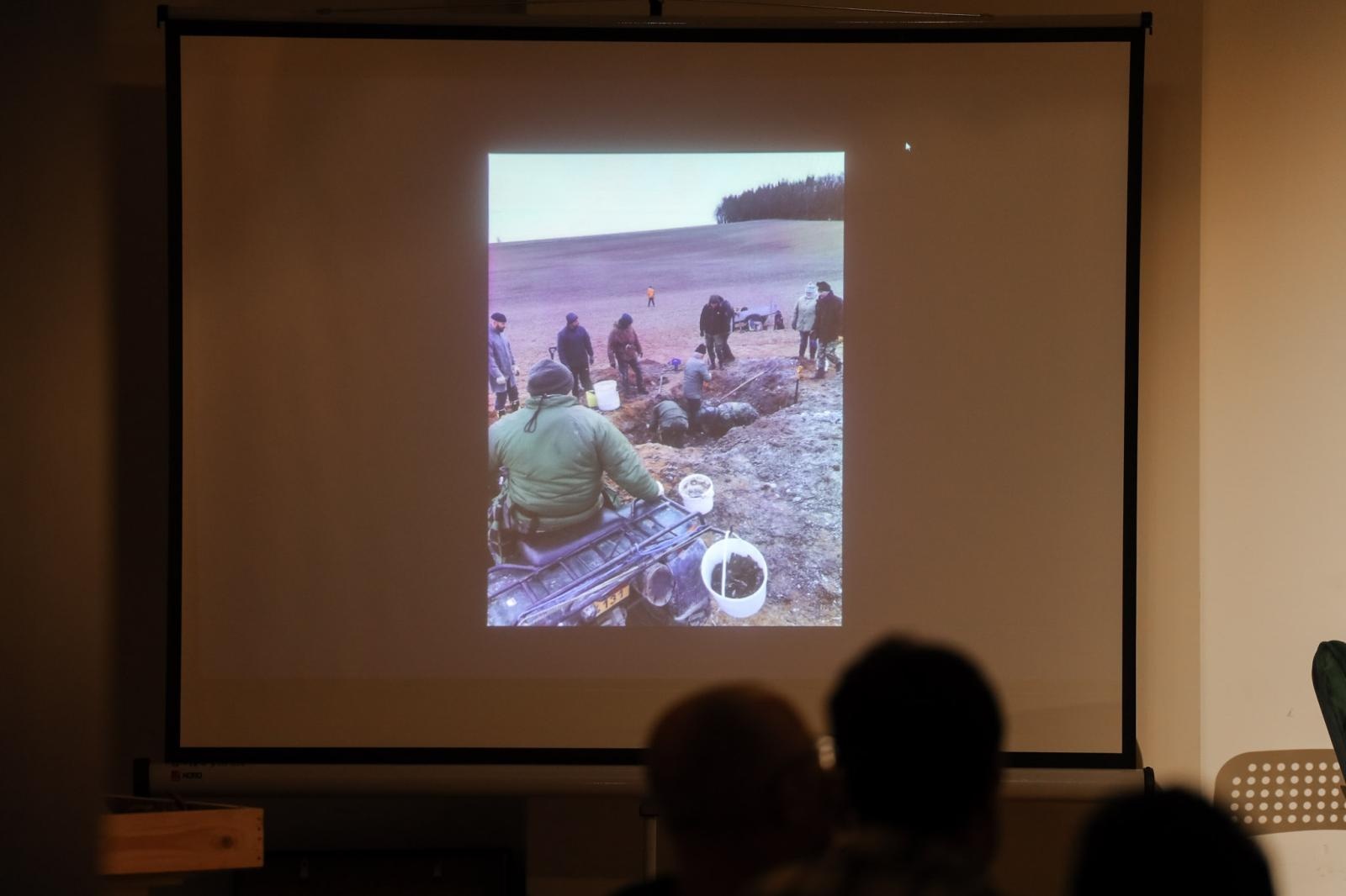 Zdjęcie w galerii na portalu naszraciborz.pl: Detektywi lokalnej historii gośćmi spotkania W punkt wiadomości z regionu