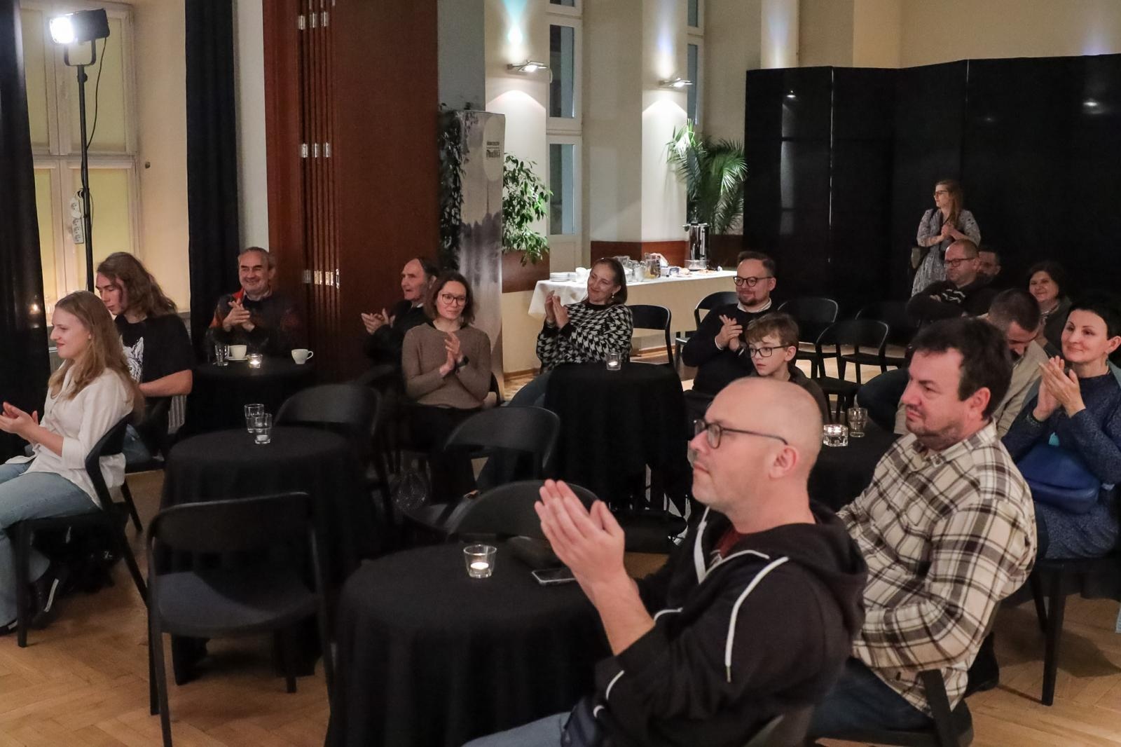 Zdjęcie w galerii na portalu naszraciborz.pl: Detektywi lokalnej historii gośćmi spotkania W punkt wiadomości z regionu