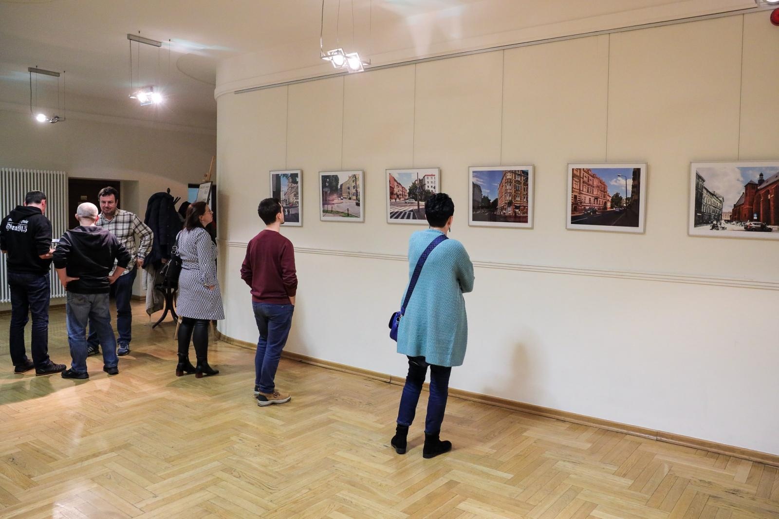 Zdjęcie w galerii na portalu naszraciborz.pl: Detektywi lokalnej historii gośćmi spotkania W punkt wiadomości z regionu