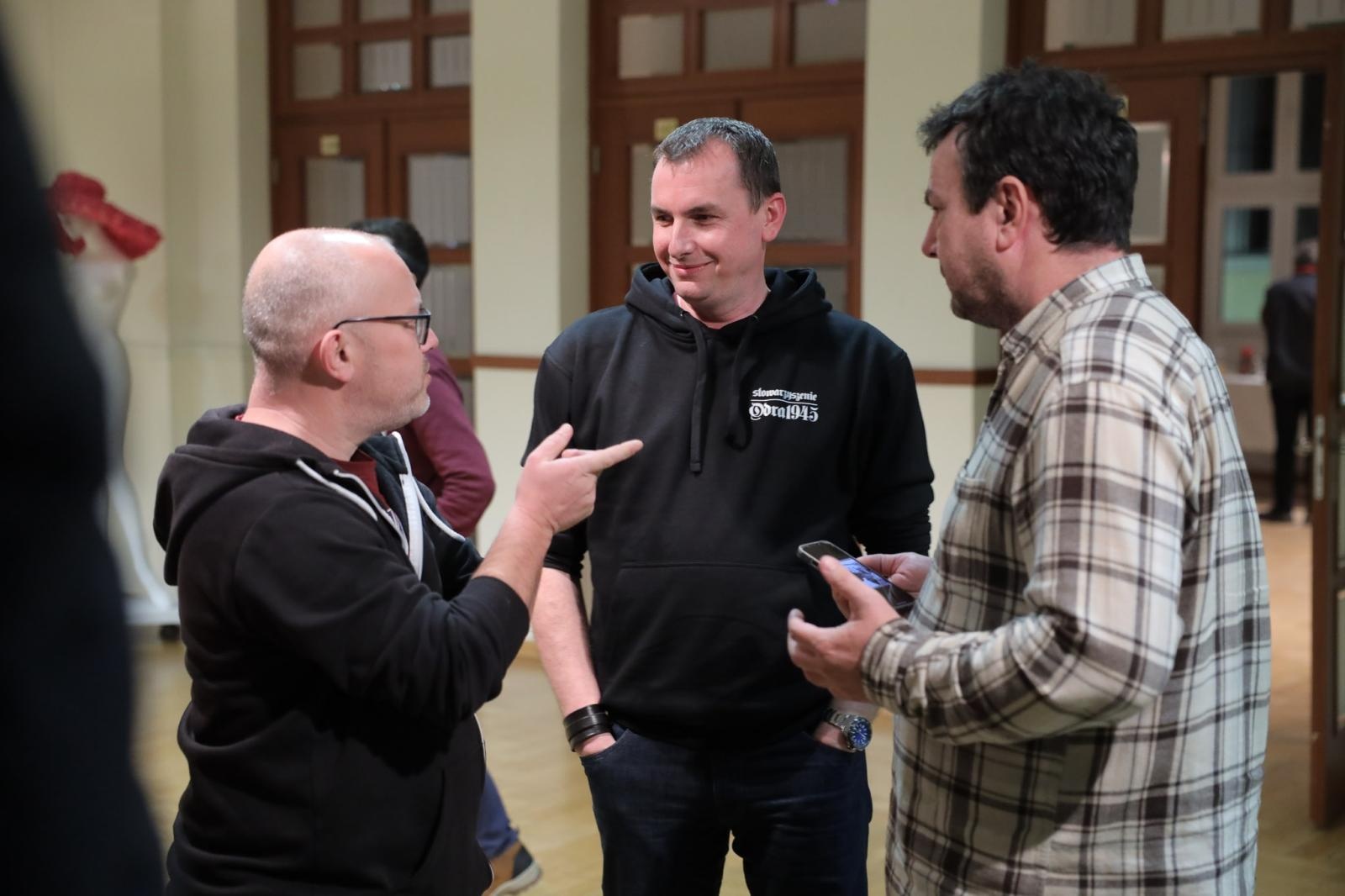 Zdjęcie w galerii na portalu naszraciborz.pl: Detektywi lokalnej historii gośćmi spotkania W punkt wiadomości z regionu