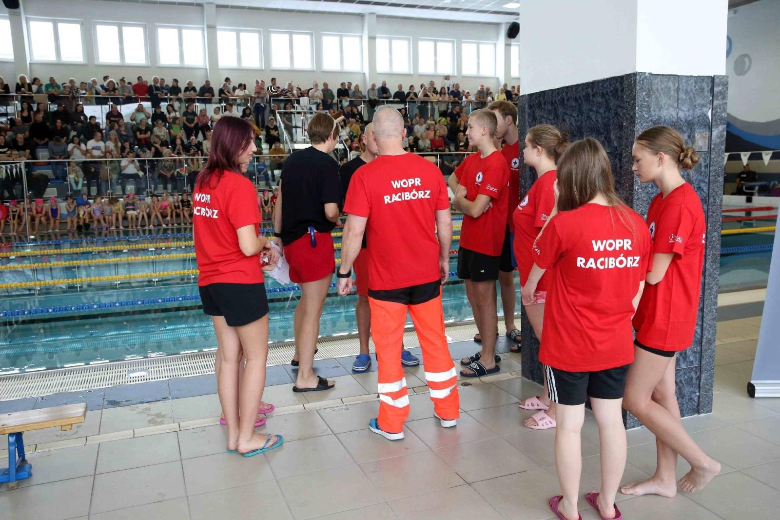 Zdjęcie w galerii na portalu naszraciborz.pl: W ZSOMS mają już Christmas Time. Zaczęli od mikołajkowych zawodów wiadomości z regionu