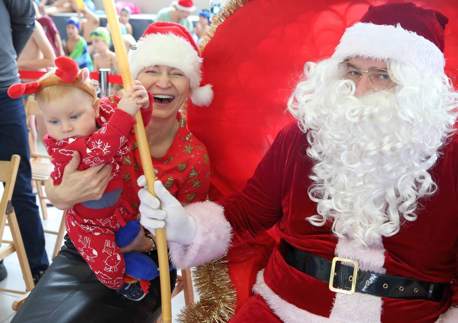 Zdjęcie w galerii na portalu naszraciborz.pl: W ZSOMS mają już Christmas Time. Zaczęli od mikołajkowych zawodów wiadomości z regionu