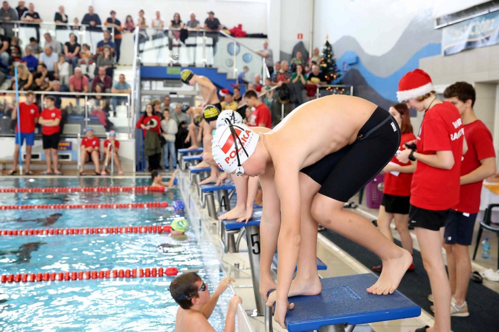 Zdjęcie w galerii na portalu naszraciborz.pl: W ZSOMS mają już Christmas Time. Zaczęli od mikołajkowych zawodów wiadomości z regionu