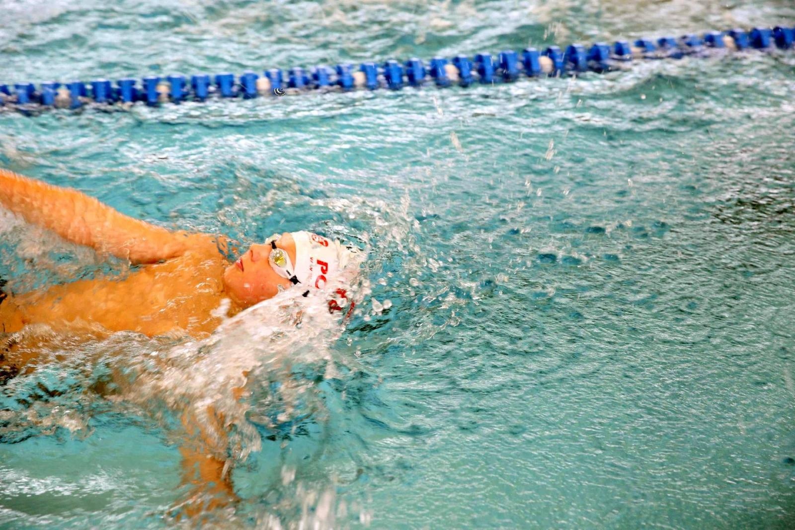 Zdjęcie w galerii na portalu naszraciborz.pl: W ZSOMS mają już Christmas Time. Zaczęli od mikołajkowych zawodów wiadomości z regionu