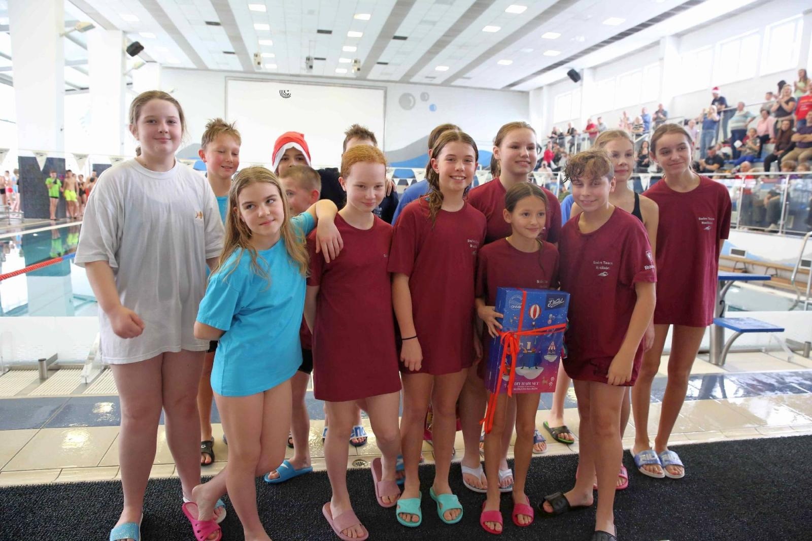 Zdjęcie w galerii na portalu naszraciborz.pl: W ZSOMS mają już Christmas Time. Zaczęli od mikołajkowych zawodów wiadomości z regionu