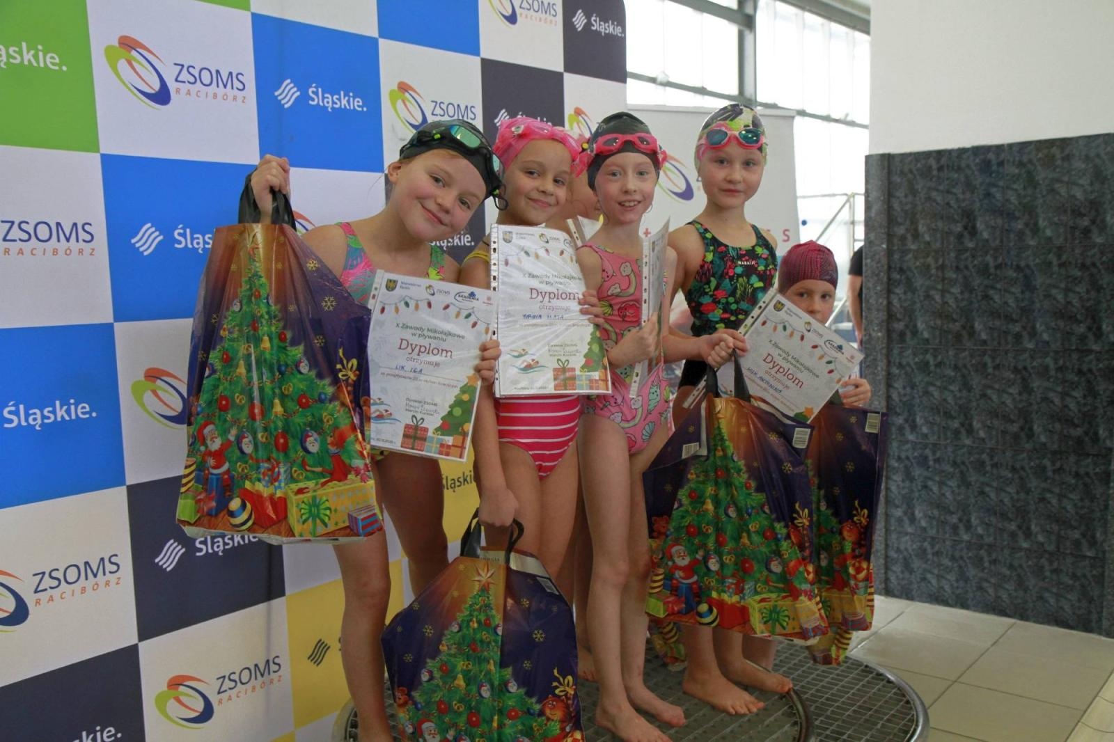 Zdjęcie w galerii na portalu naszraciborz.pl: W ZSOMS mają już Christmas Time. Zaczęli od mikołajkowych zawodów wiadomości z regionu