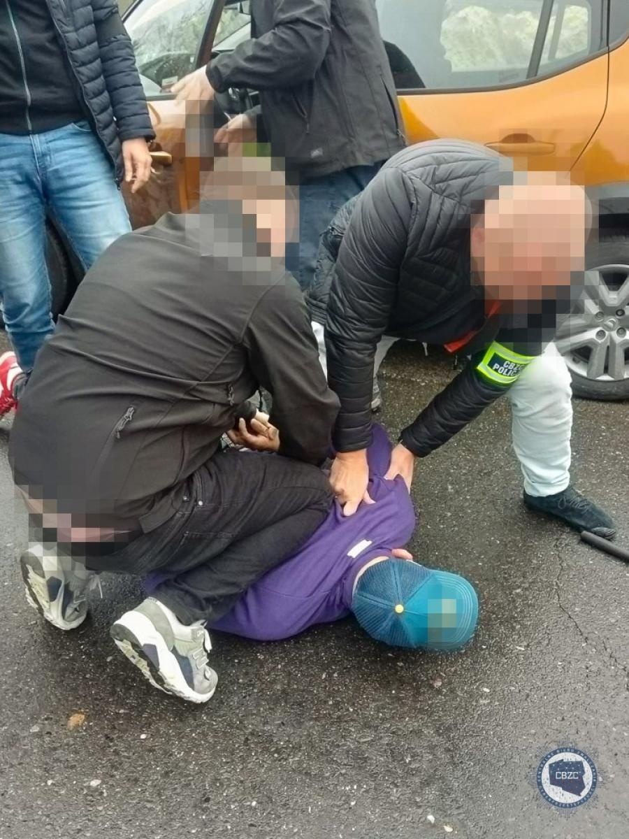 Zdjęcie w galerii na portalu naszraciborz.pl: Śląska policja rozbiła gang oszustów. Pobierali zaliczki i słuch po nich ginął wiadomości z regionu