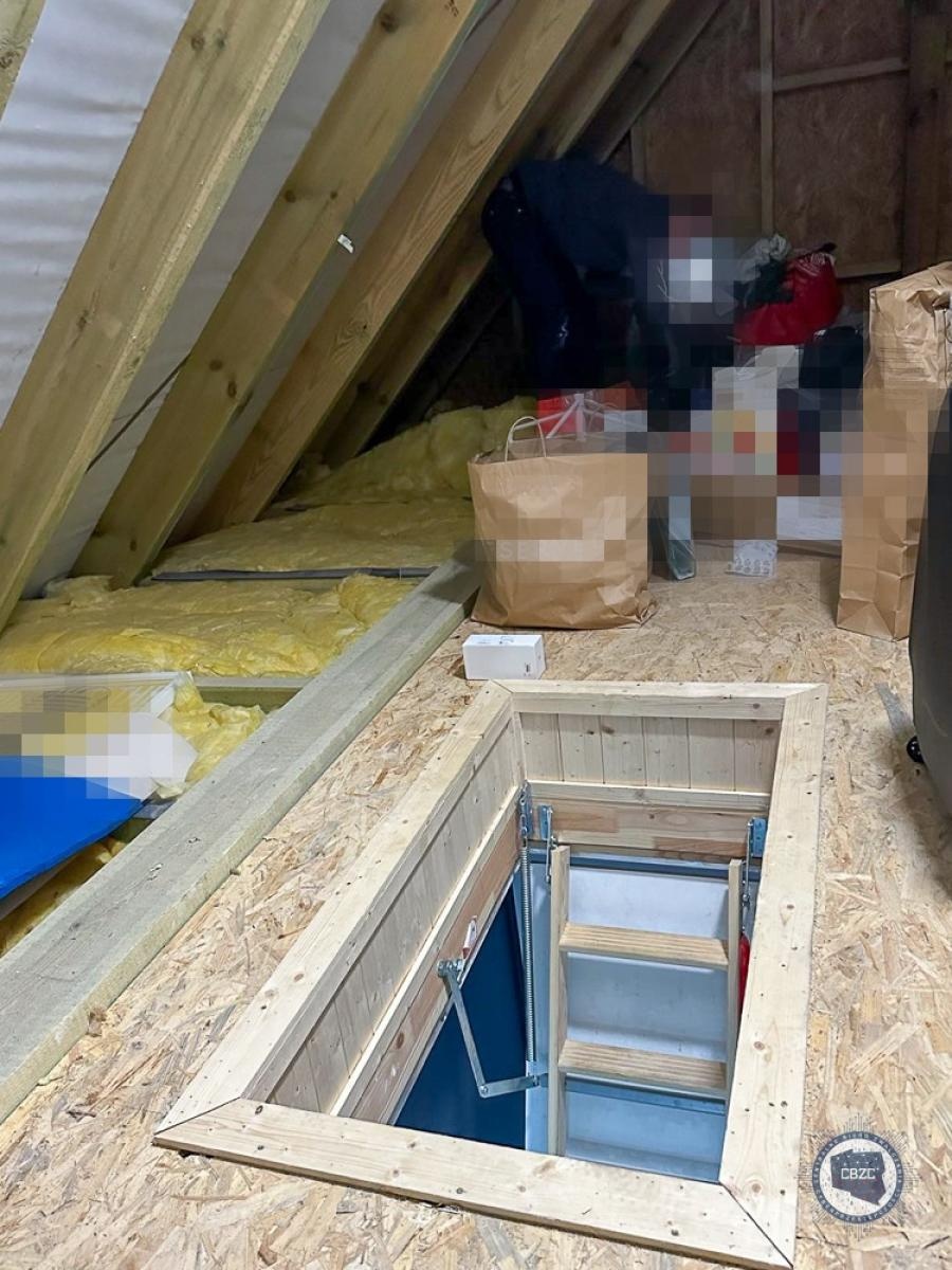 Zdjęcie w galerii na portalu naszraciborz.pl: Śląska policja rozbiła gang oszustów. Pobierali zaliczki i słuch po nich ginął wiadomości z regionu