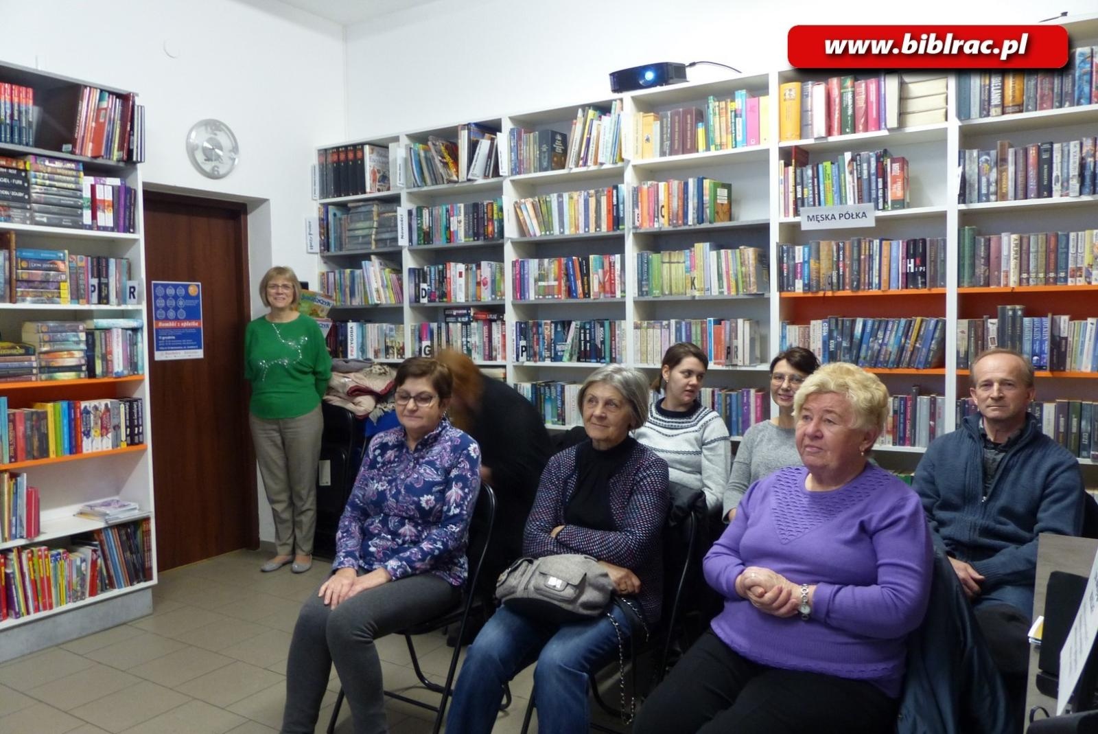 Zdjęcie w galerii na portalu naszraciborz.pl: Morwand i topniejące lodowce - slajdowisko o Szwajcarii w bibliotece w Markowicach wiadomości z regionu