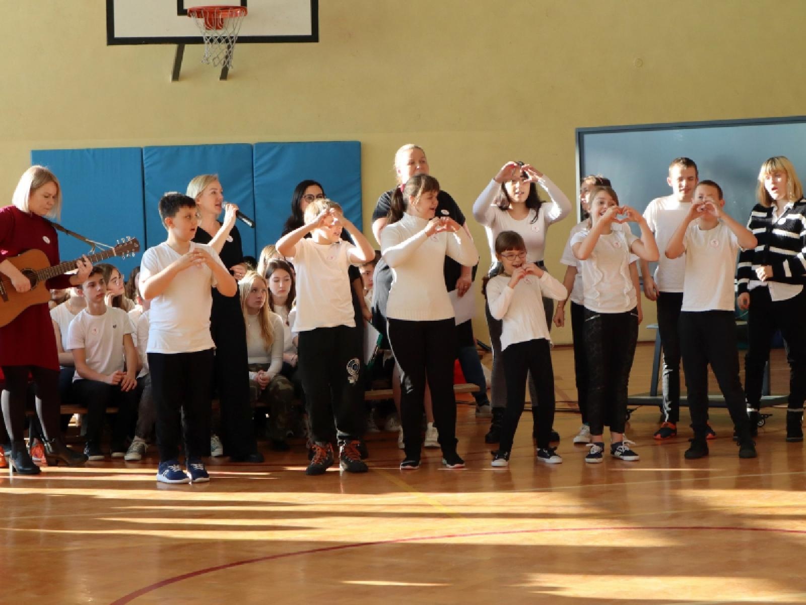 Zdjęcie w galerii na portalu naszraciborz.pl: Międzynarodowy Dzień Osób z Niepełnosprawnościami w ZSS [FOTO i WIDEO] wiadomości z regionu