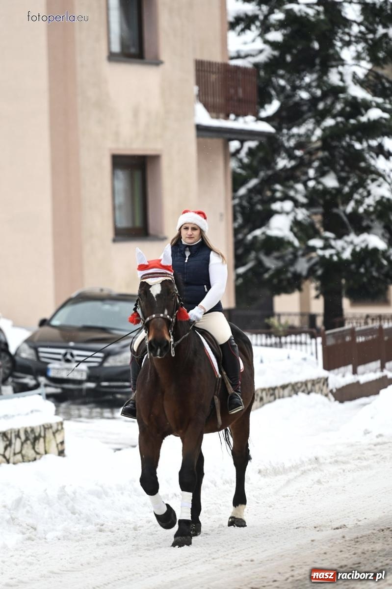 Zdjęcie w galerii na portalu naszraciborz.pl: Od św. Wacława do Mikołaszka. Krzanowice wierne tradycji [FOTO i WIDEO] wiadomości z regionu