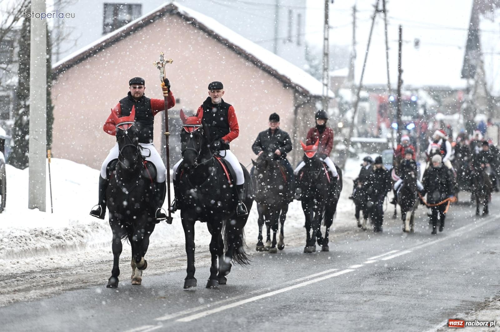 Zdjęcie w galerii na portalu naszraciborz.pl: Od św. Wacława do Mikołaszka. Krzanowice wierne tradycji [FOTO i WIDEO] wiadomości z regionu