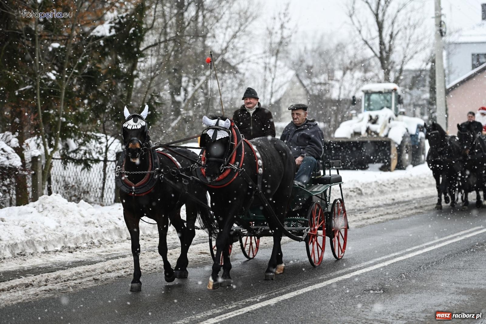 Zdjęcie w galerii na portalu naszraciborz.pl: Od św. Wacława do Mikołaszka. Krzanowice wierne tradycji [FOTO i WIDEO] wiadomości z regionu
