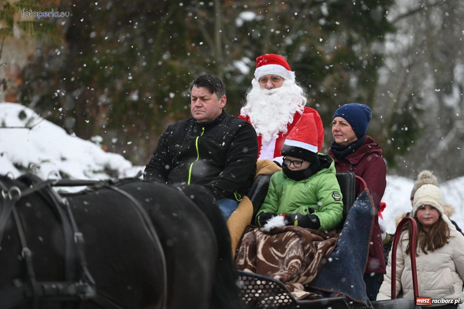 Zdjęcie w galerii na portalu naszraciborz.pl: Od św. Wacława do Mikołaszka. Krzanowice wierne tradycji [FOTO i WIDEO] wiadomości z regionu