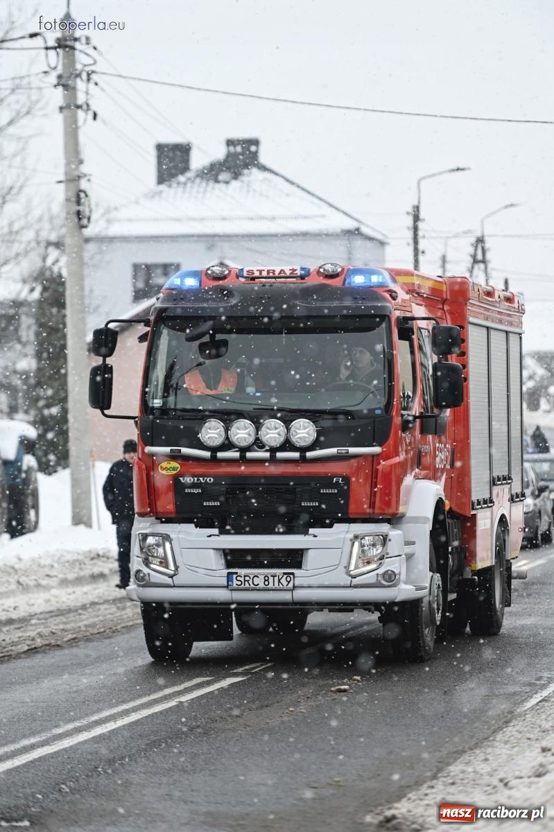Zdjęcie w galerii na portalu naszraciborz.pl: Od św. Wacława do Mikołaszka. Krzanowice wierne tradycji [FOTO i WIDEO] wiadomości z regionu