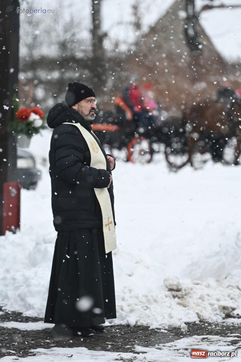 Zdjęcie w galerii na portalu naszraciborz.pl: Od św. Wacława do Mikołaszka. Krzanowice wierne tradycji [FOTO i WIDEO] wiadomości z regionu
