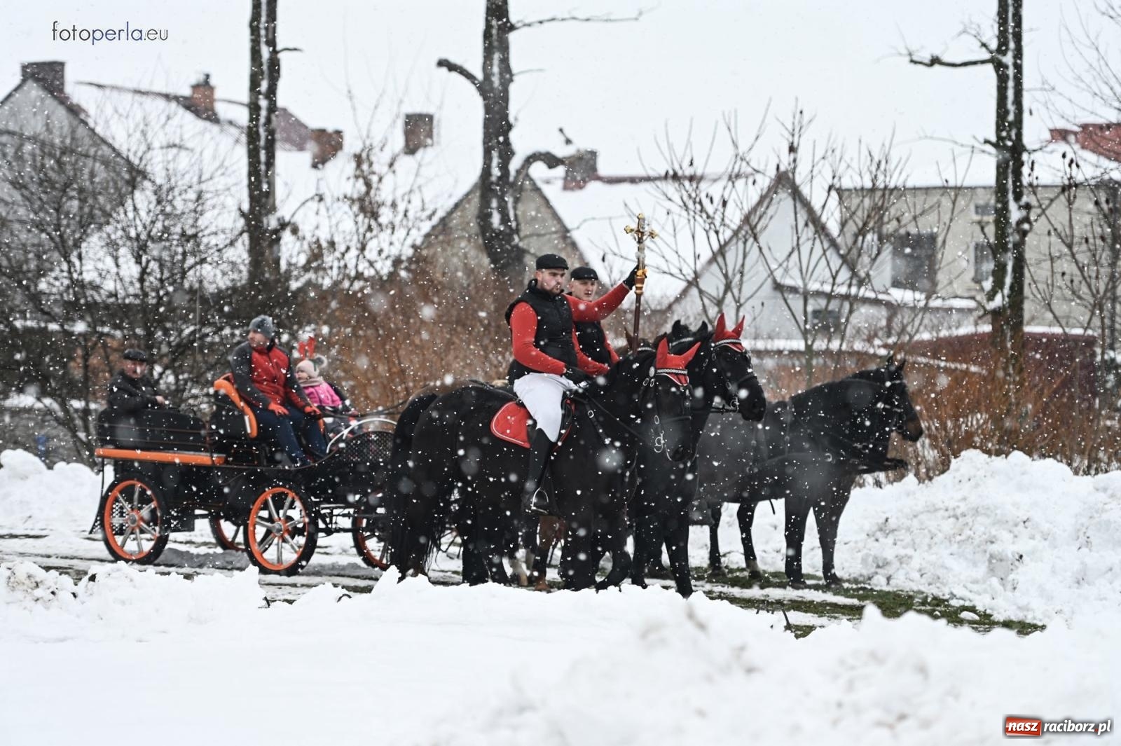 Zdjęcie w galerii na portalu naszraciborz.pl: Od św. Wacława do Mikołaszka. Krzanowice wierne tradycji [FOTO i WIDEO] wiadomości z regionu