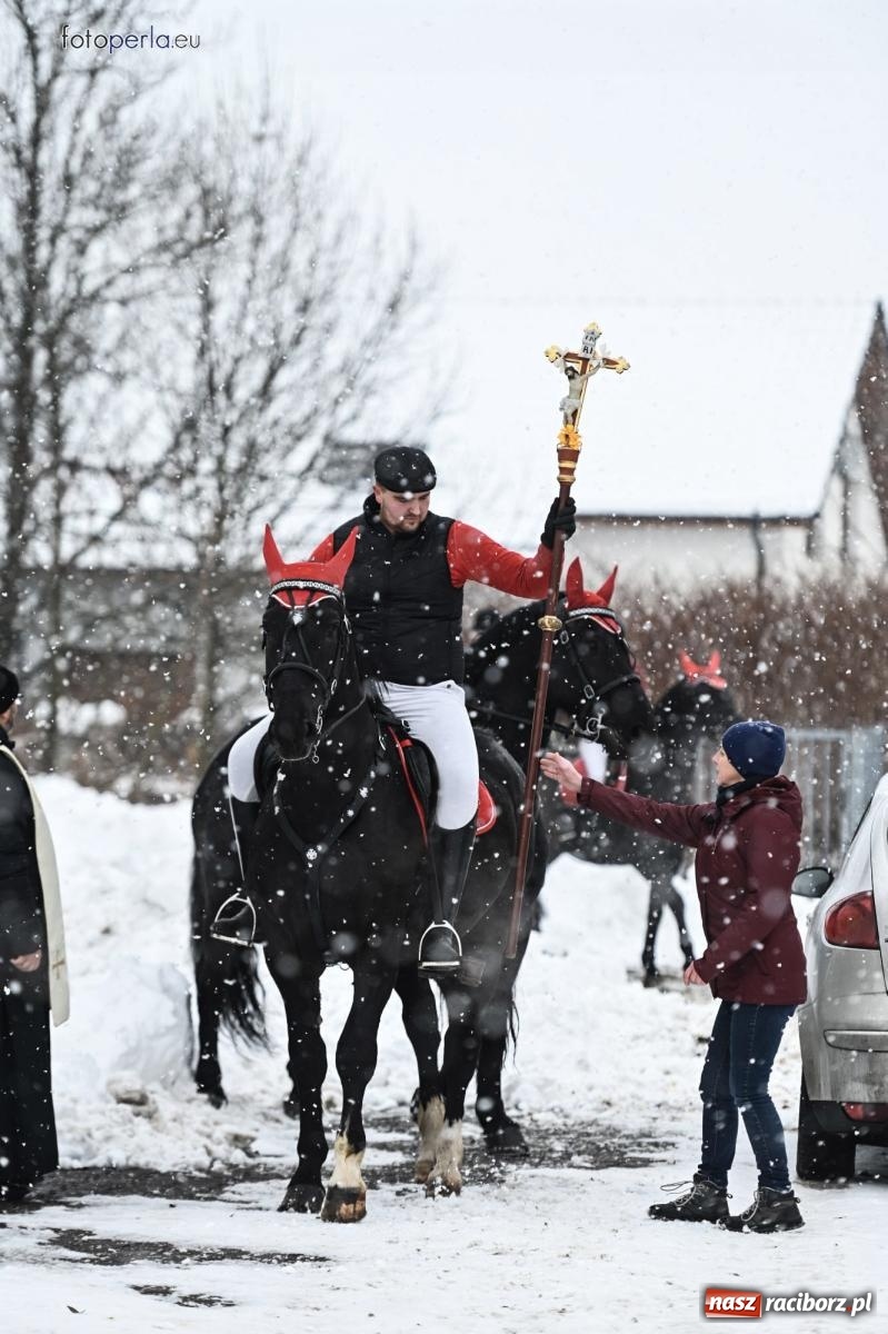 Zdjęcie w galerii na portalu naszraciborz.pl: Od św. Wacława do Mikołaszka. Krzanowice wierne tradycji [FOTO i WIDEO] wiadomości z regionu