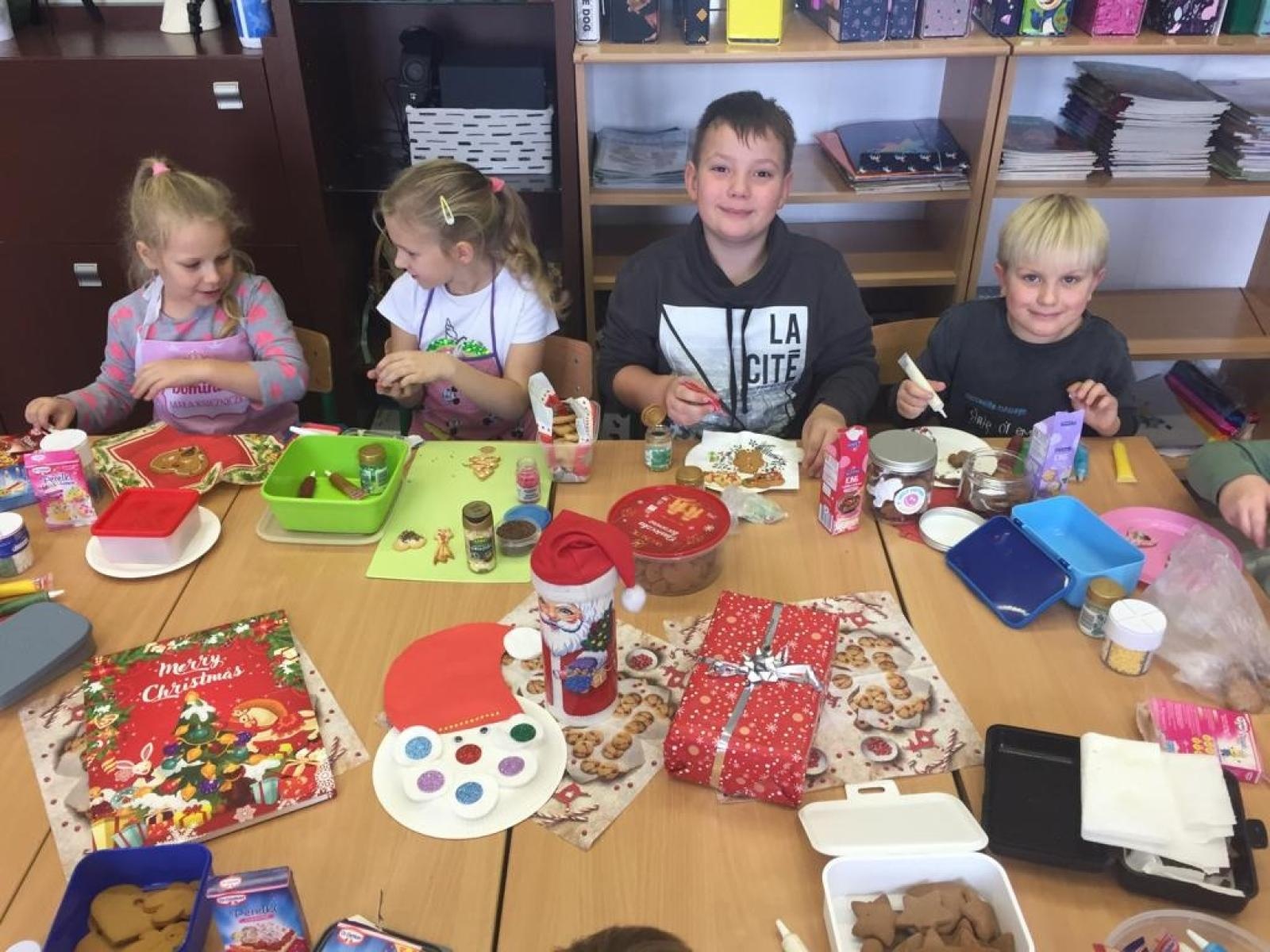 Zdjęcie w galerii na portalu naszraciborz.pl: Bald ist Weihnachten. W Studziennej zapachniało piernikami wiadomości z regionu