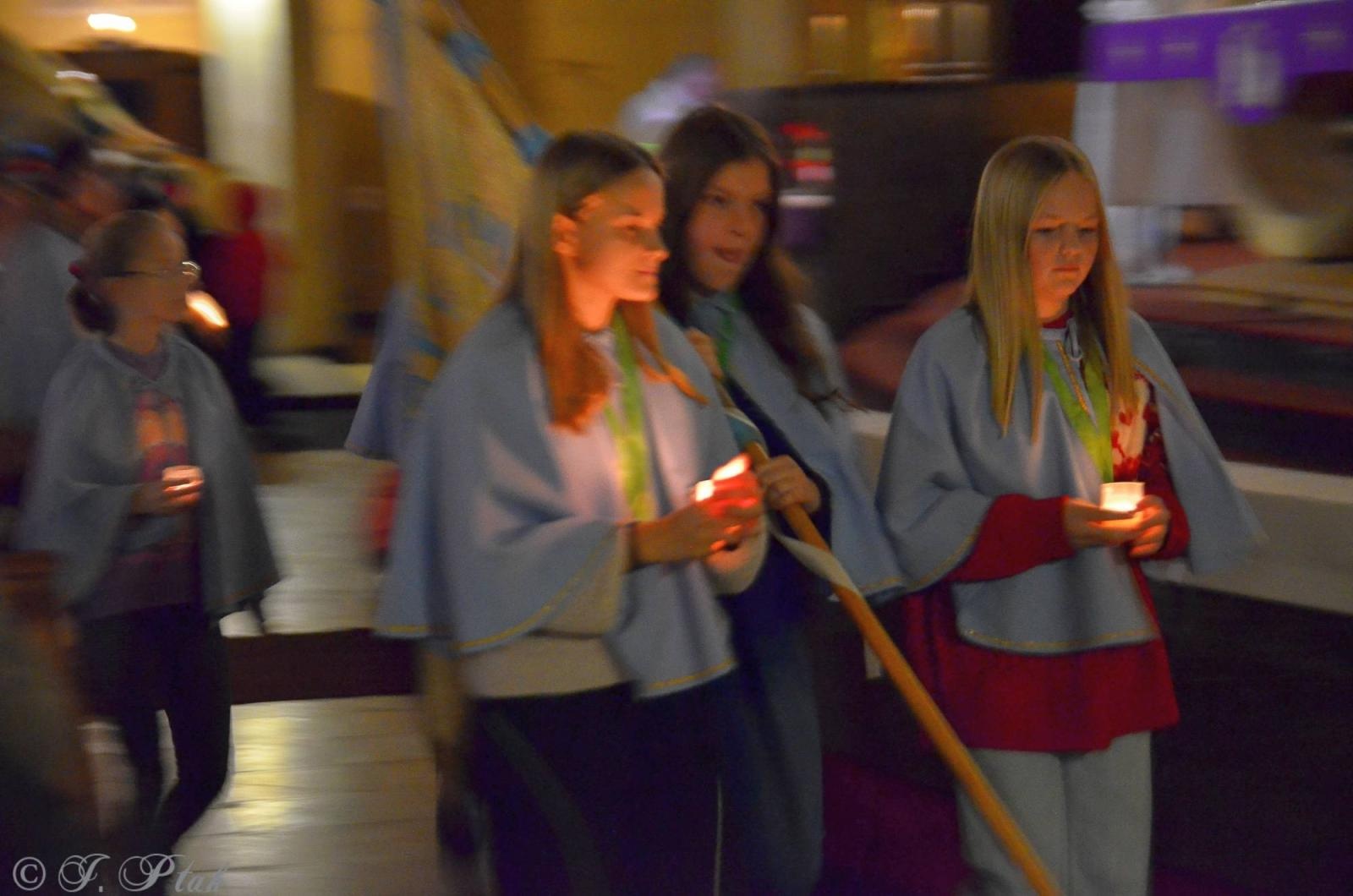 Zdjęcie w galerii na portalu naszraciborz.pl: Roraty w kościele pw. NSPJ w Raciborzu [FOTO] wiadomości z regionu