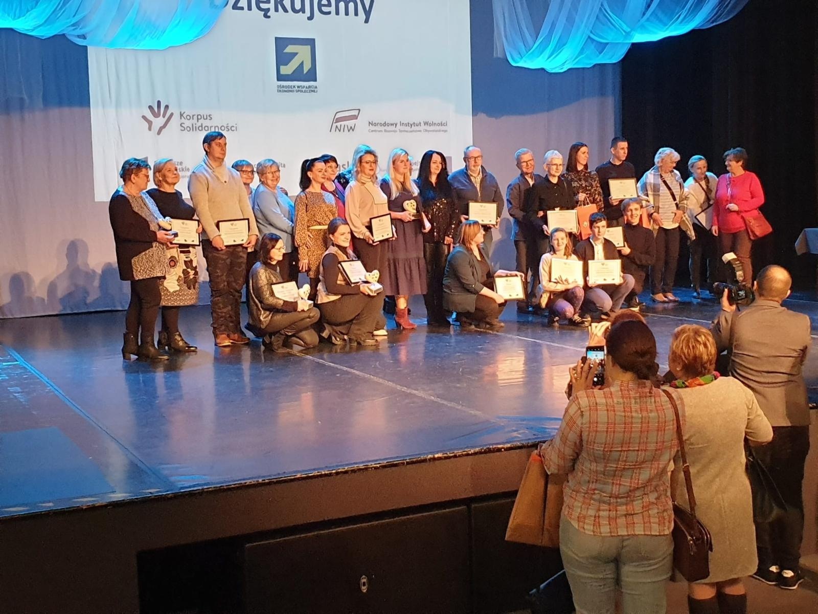 Zdjęcie w galerii na portalu naszraciborz.pl: Raciborzanka wyróżniona w konkursie Wolontariusz Roku 2023 wiadomości z regionu