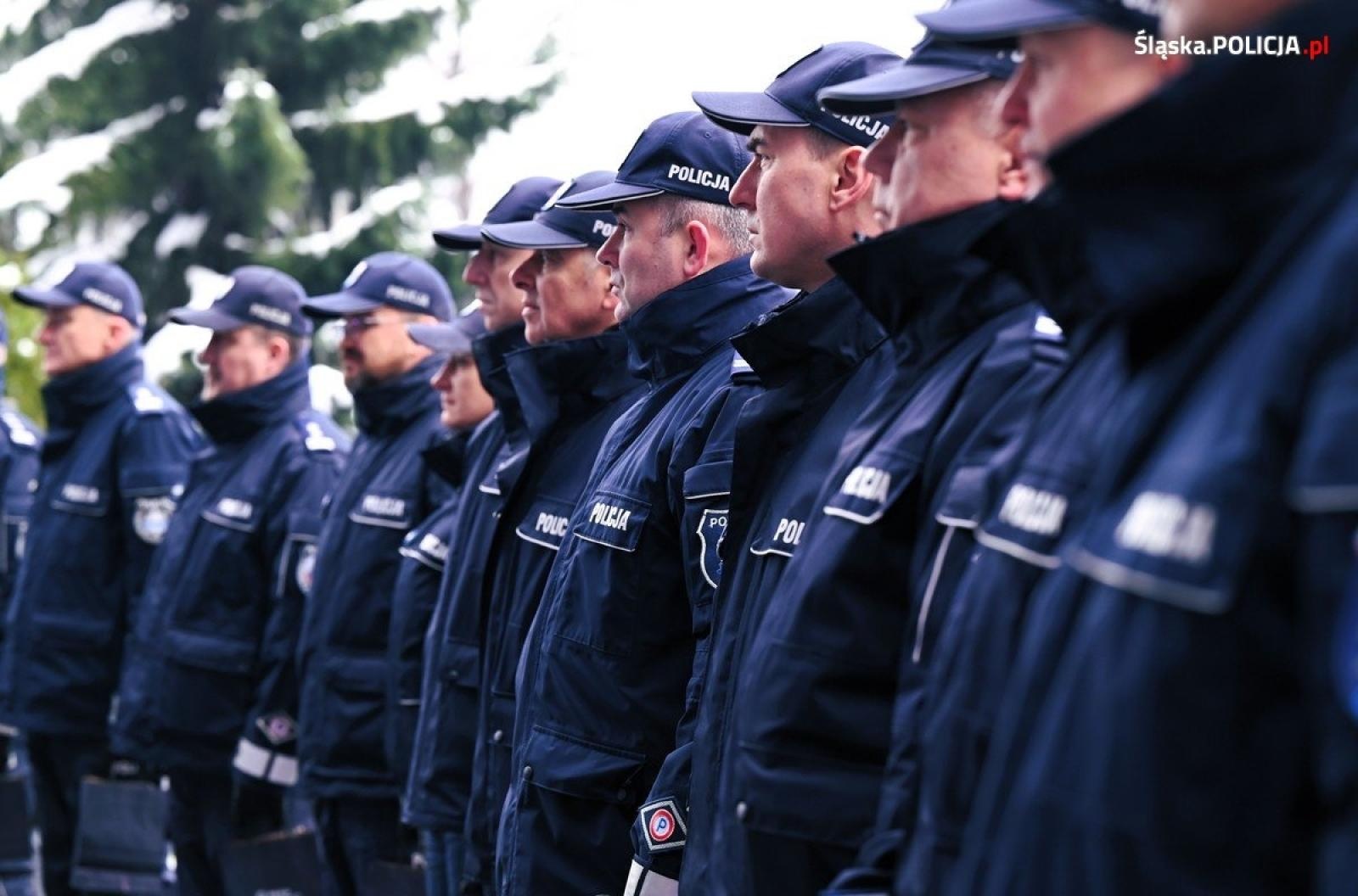 Zdjęcie w galerii na portalu naszraciborz.pl: Hybrydy dla śląskiej, w tym raciborskiej policji wiadomości z regionu