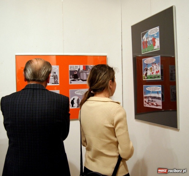 Zdjęcie w galerii na portalu naszraciborz.pl: Satyra z TVN-u w raciborskim Muzeum wiadomości z regionu