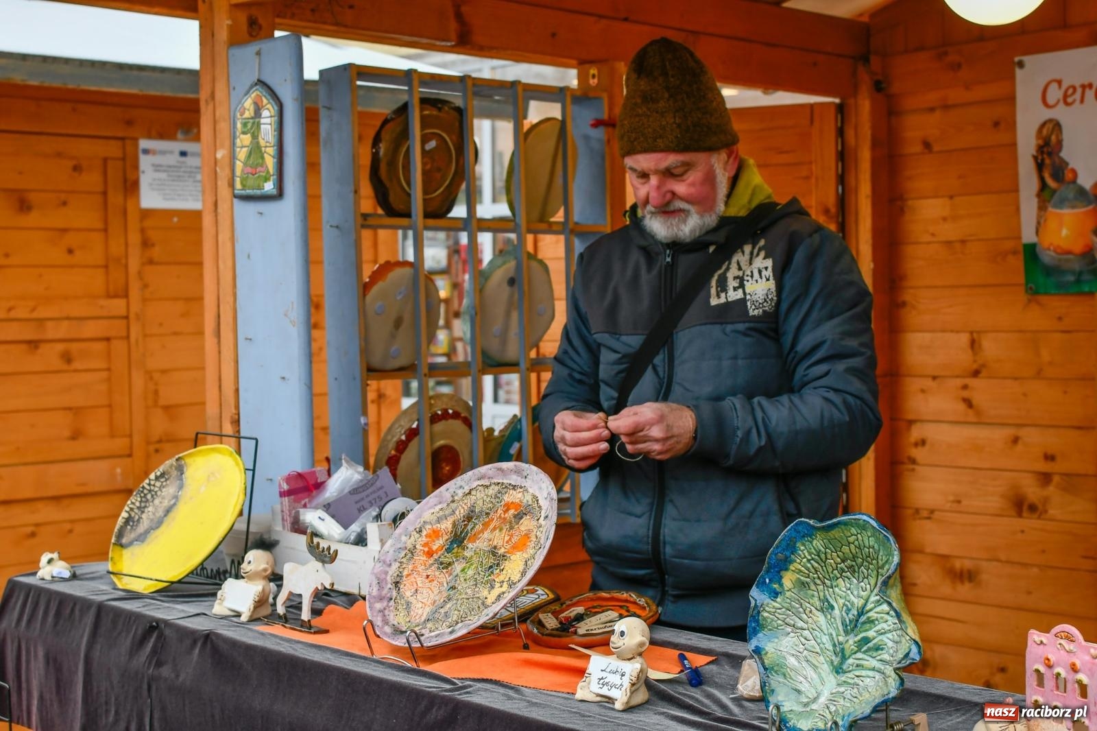 Zdjęcie w galerii na portalu naszraciborz.pl: Ruszył raciborski jarmark na Rynku [FOTO i WIDEO] wiadomości z regionu