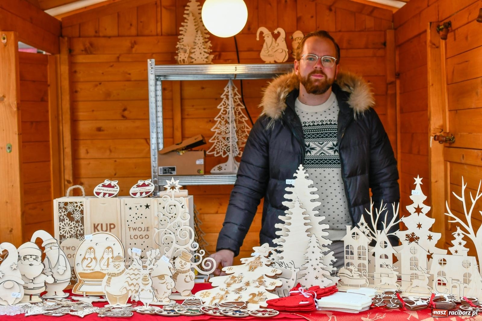 Zdjęcie w galerii na portalu naszraciborz.pl: Ruszył raciborski jarmark na Rynku [FOTO i WIDEO] wiadomości z regionu