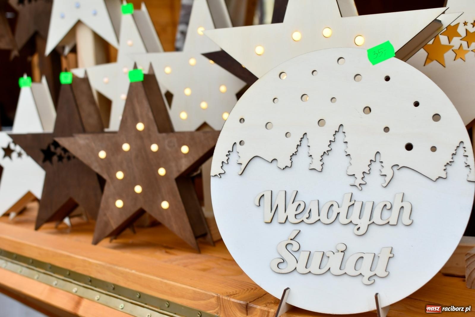 Zdjęcie w galerii na portalu naszraciborz.pl: Ruszył raciborski jarmark na Rynku [FOTO i WIDEO] wiadomości z regionu