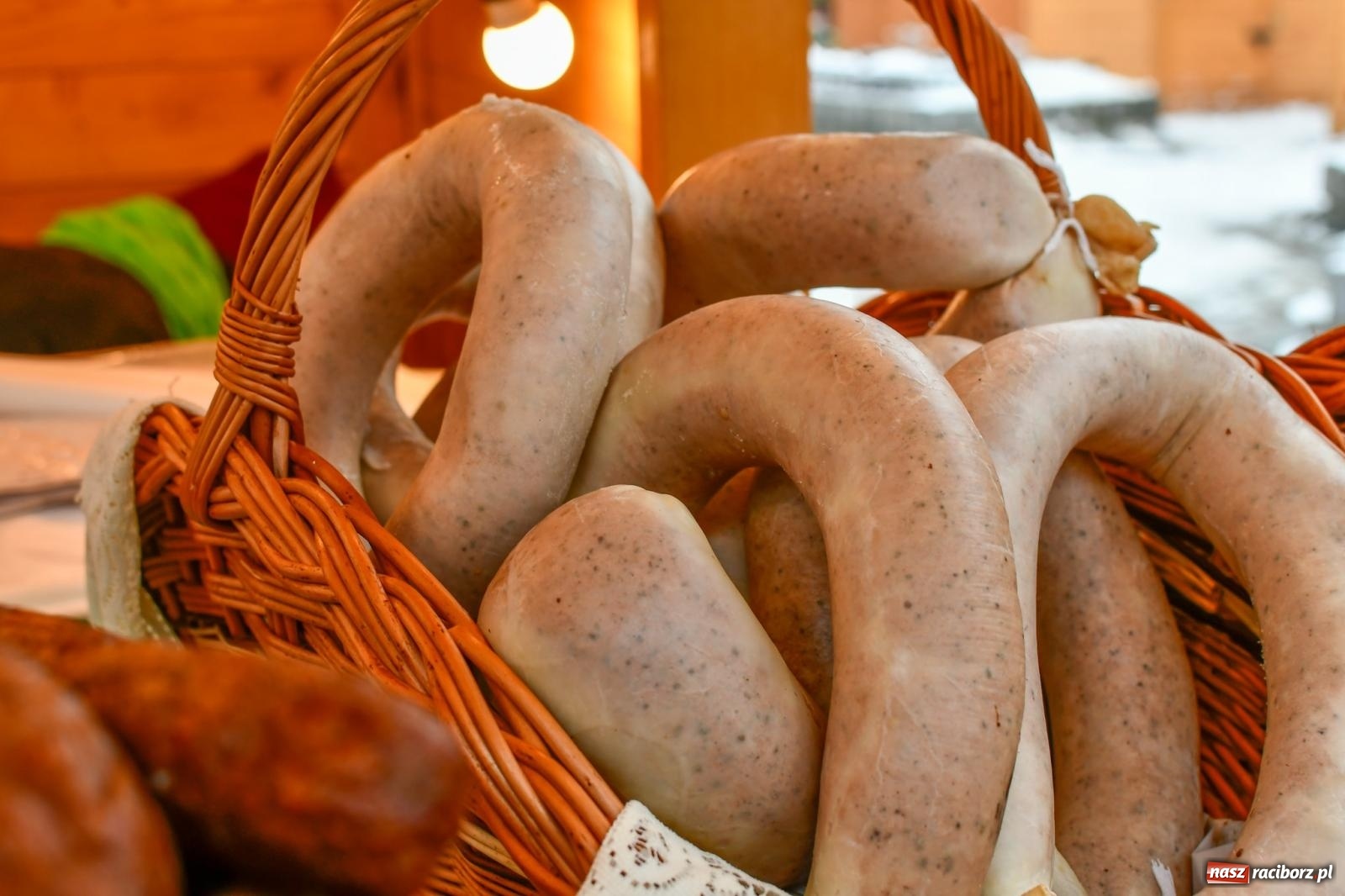 Zdjęcie w galerii na portalu naszraciborz.pl: Ruszył raciborski jarmark na Rynku [FOTO i WIDEO] wiadomości z regionu