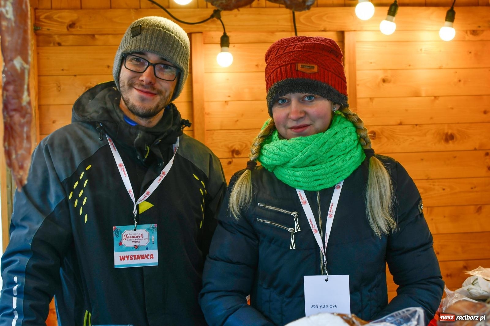 Zdjęcie w galerii na portalu naszraciborz.pl: Ruszył raciborski jarmark na Rynku [FOTO i WIDEO] wiadomości z regionu