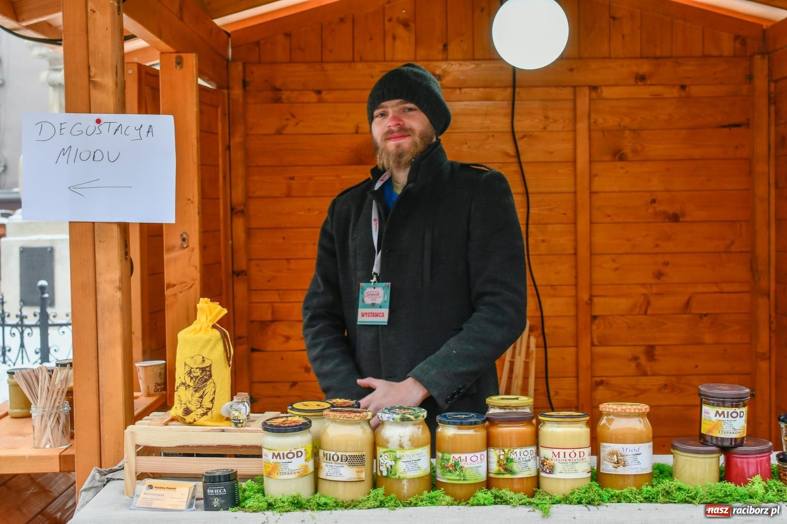 Zdjęcie w galerii na portalu naszraciborz.pl: Ruszył raciborski jarmark na Rynku [FOTO i WIDEO] wiadomości z regionu