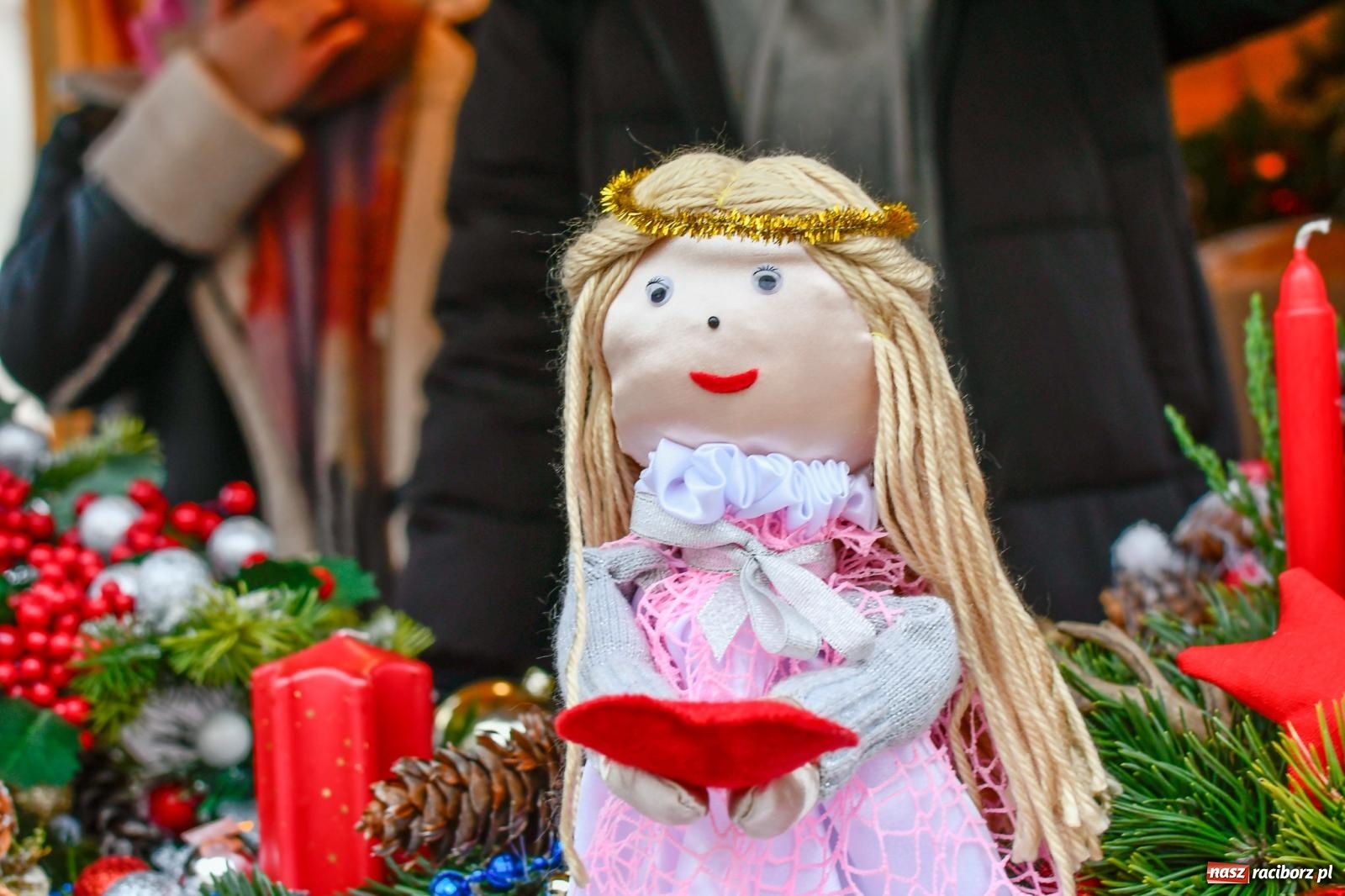 Zdjęcie w galerii na portalu naszraciborz.pl: Ruszył raciborski jarmark na Rynku [FOTO i WIDEO] wiadomości z regionu