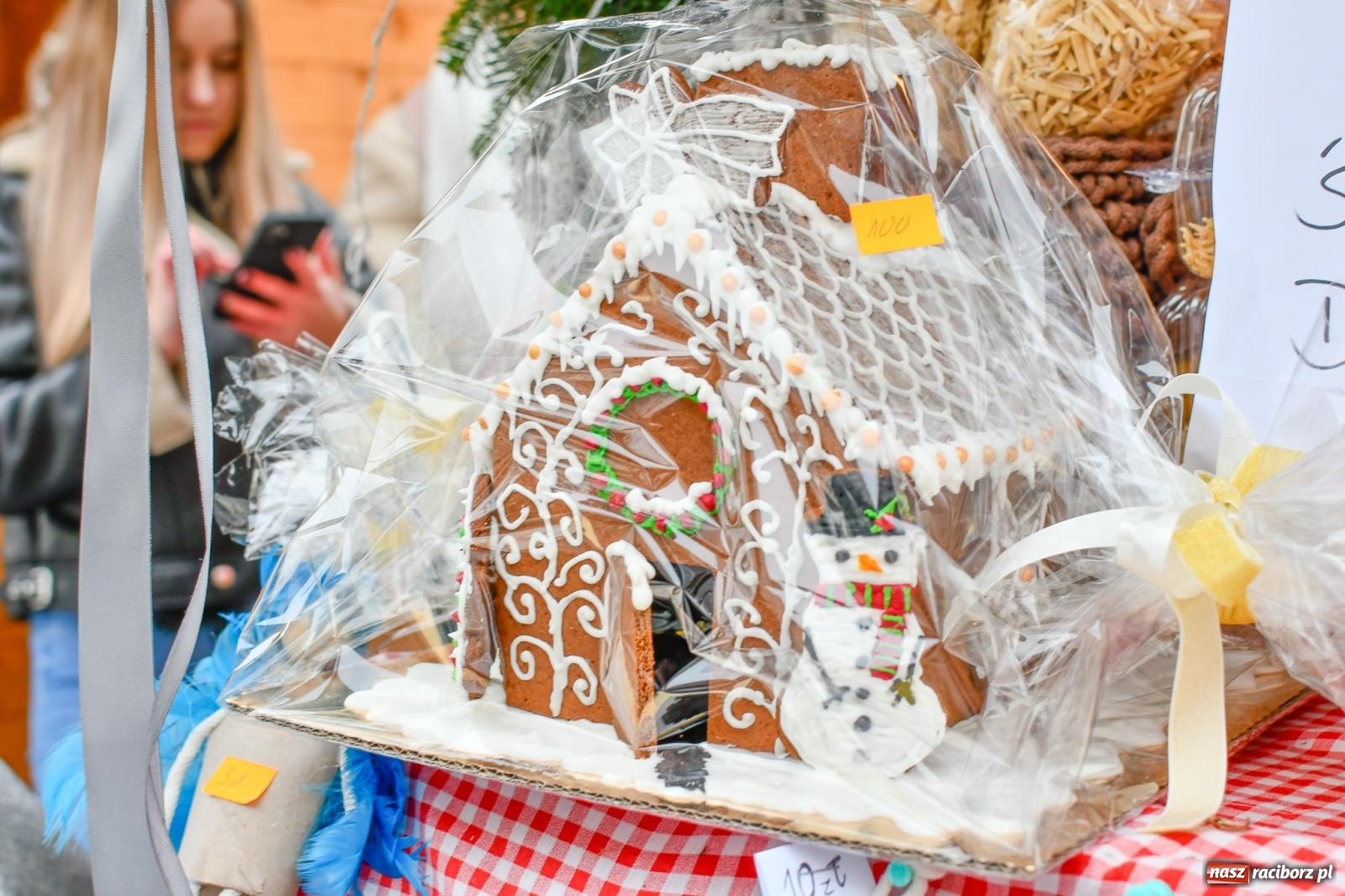 Zdjęcie w galerii na portalu naszraciborz.pl: Ruszył raciborski jarmark na Rynku [FOTO i WIDEO] wiadomości z regionu
