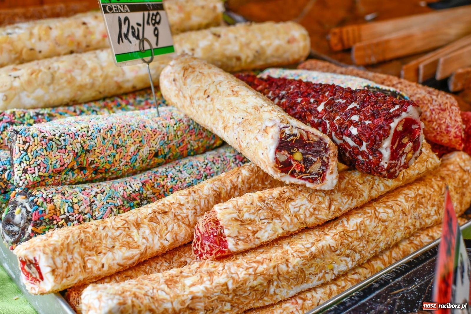 Zdjęcie w galerii na portalu naszraciborz.pl: Ruszył raciborski jarmark na Rynku [FOTO i WIDEO] wiadomości z regionu