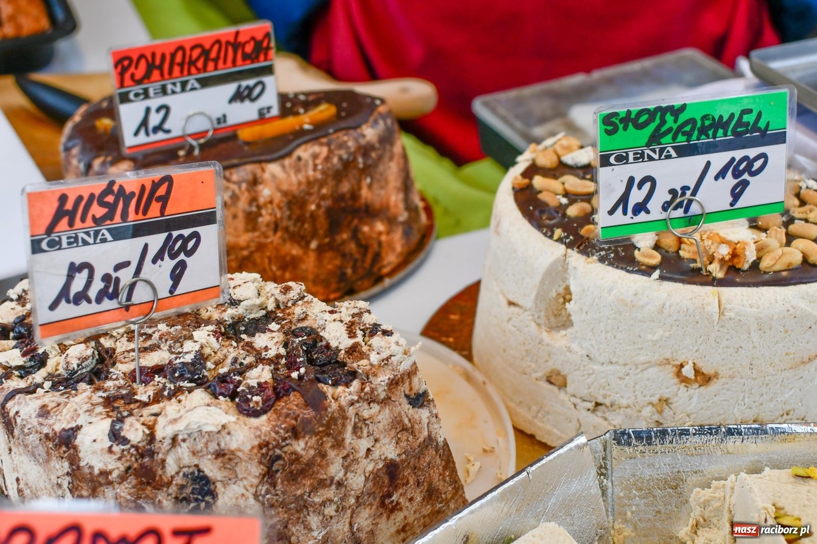 Zdjęcie w galerii na portalu naszraciborz.pl: Ruszył raciborski jarmark na Rynku [FOTO i WIDEO] wiadomości z regionu