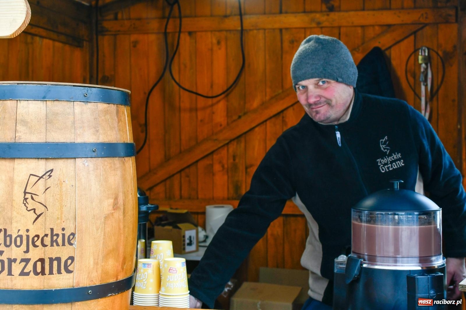 Zdjęcie w galerii na portalu naszraciborz.pl: Ruszył raciborski jarmark na Rynku [FOTO i WIDEO] wiadomości z regionu