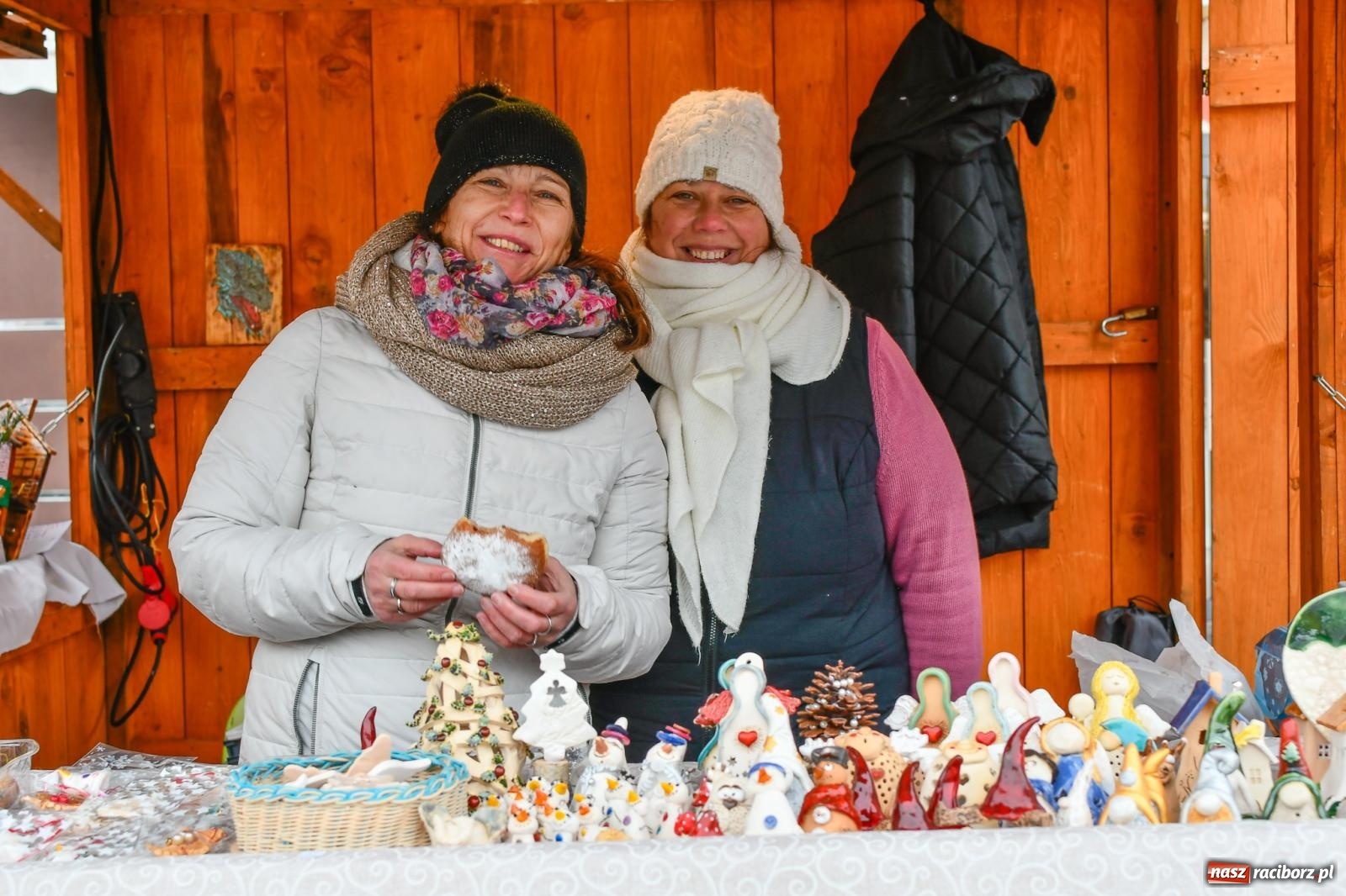 Zdjęcie w galerii na portalu naszraciborz.pl: Ruszył raciborski jarmark na Rynku [FOTO i WIDEO] wiadomości z regionu
