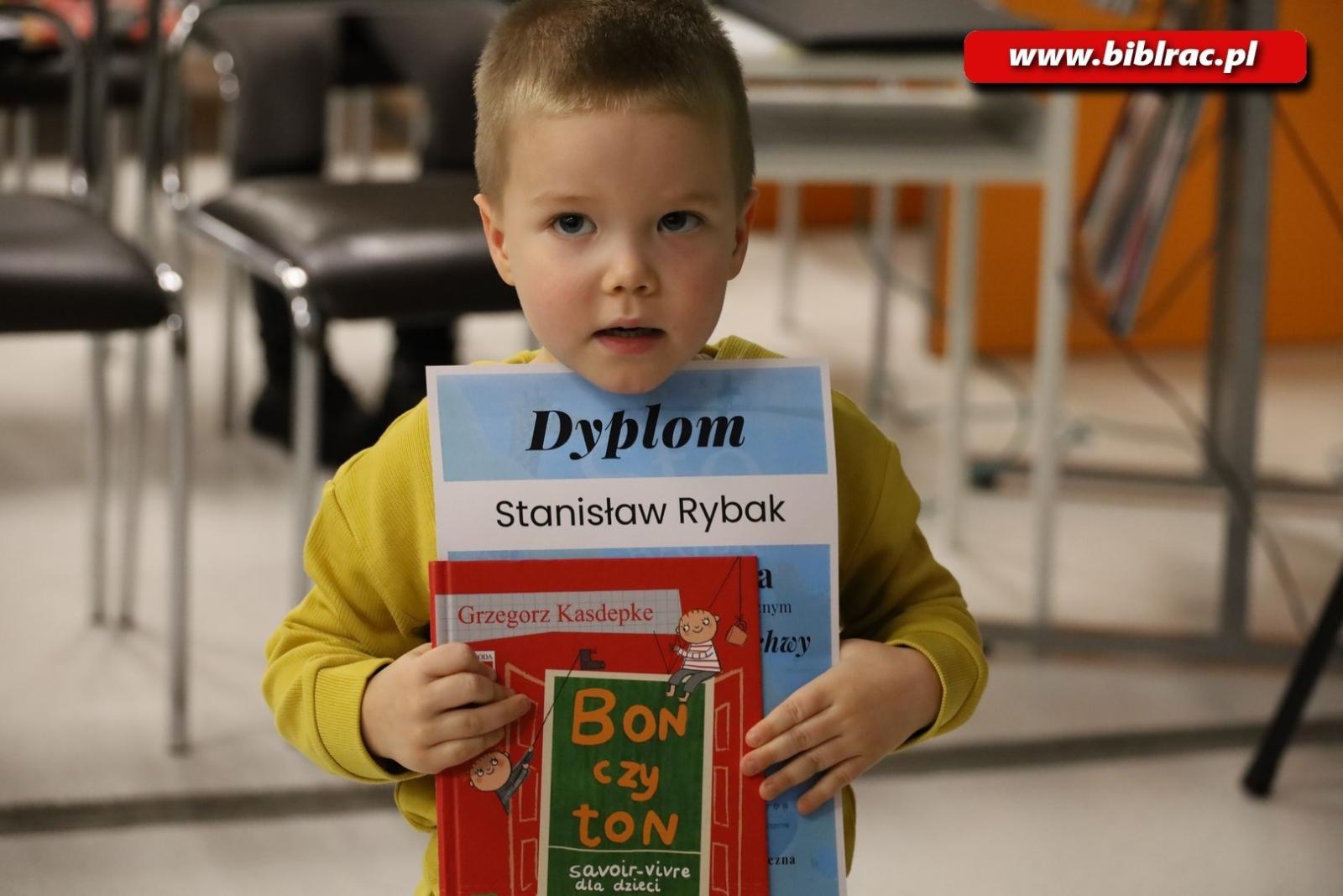 Zdjęcie w galerii na portalu naszraciborz.pl: Bajki Brzechwy przebojem konkursów plastycznych w bibliotece wiadomości z regionu