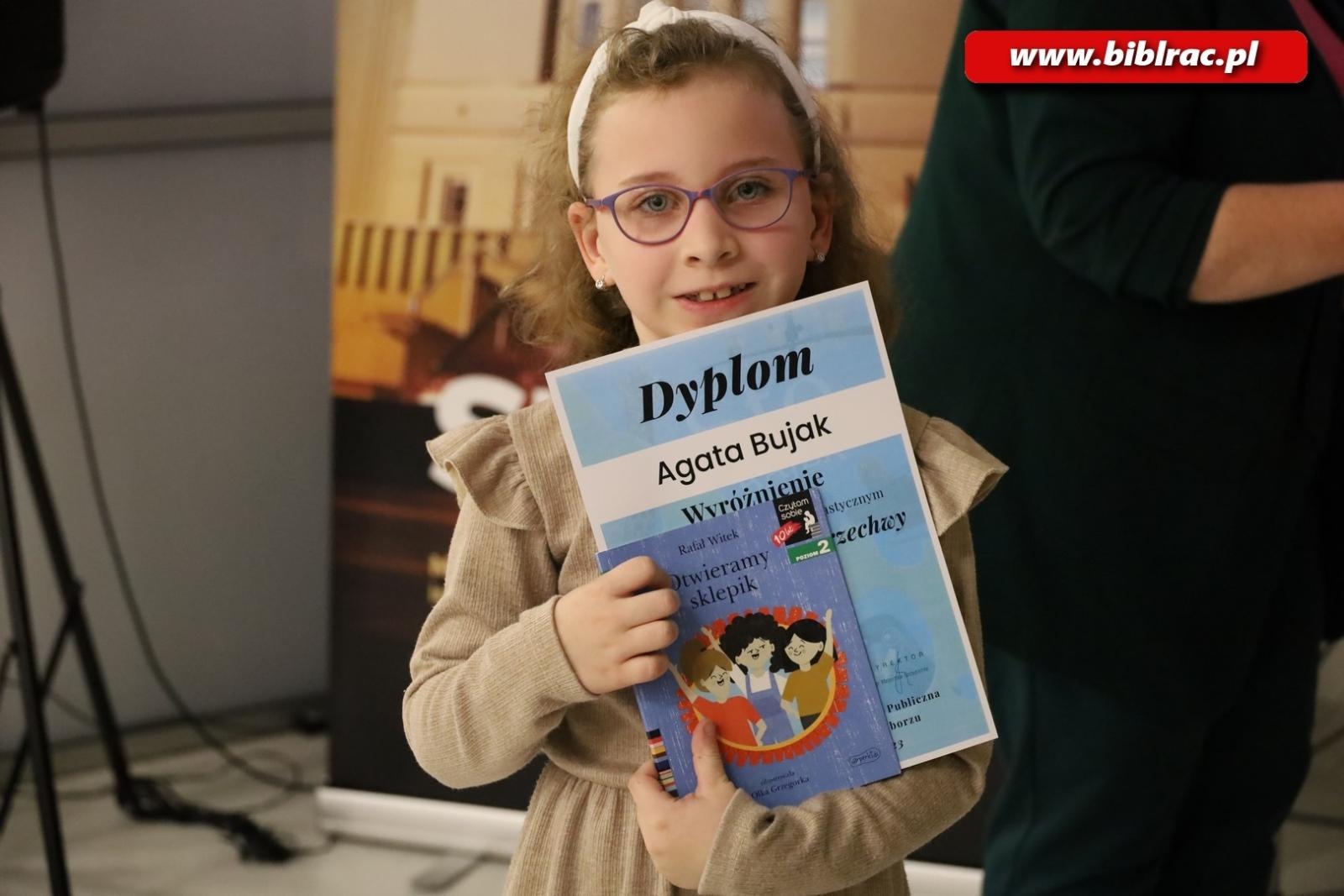 Zdjęcie w galerii na portalu naszraciborz.pl: Bajki Brzechwy przebojem konkursów plastycznych w bibliotece wiadomości z regionu