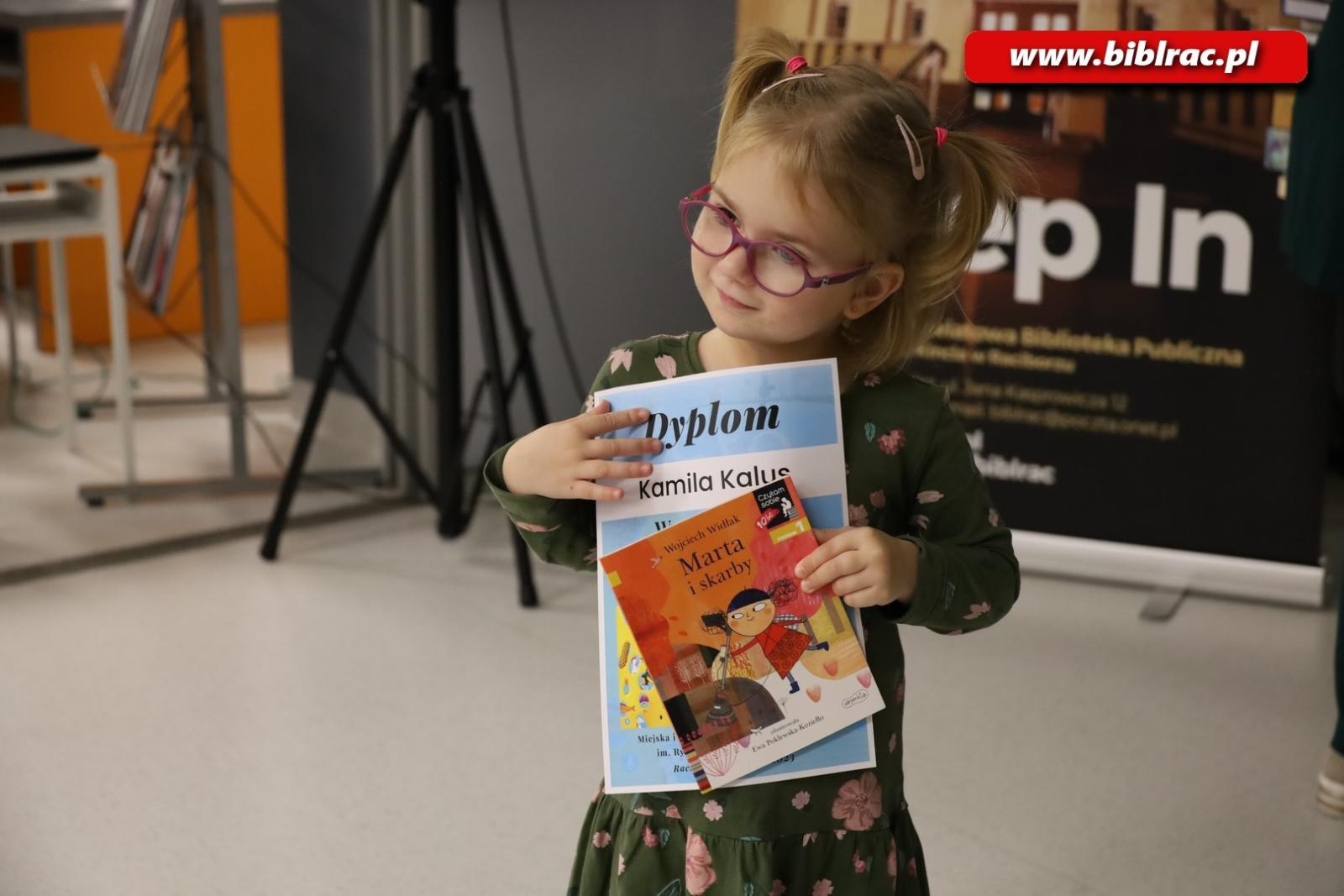 Zdjęcie w galerii na portalu naszraciborz.pl: Bajki Brzechwy przebojem konkursów plastycznych w bibliotece wiadomości z regionu