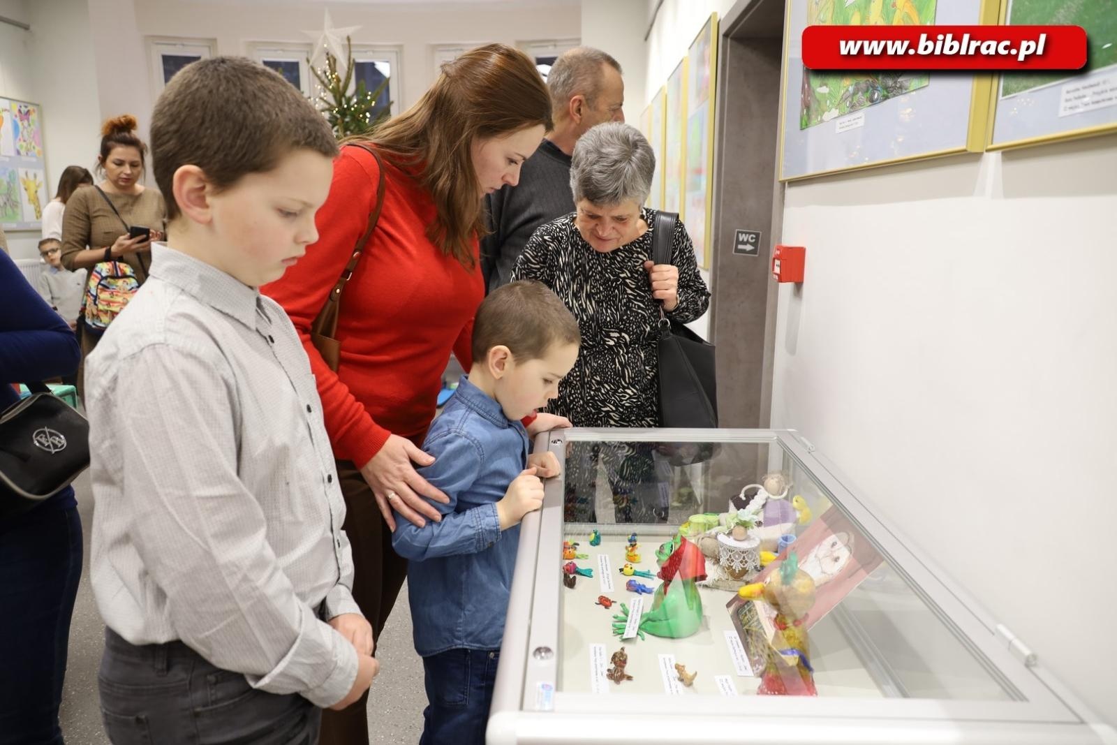 Zdjęcie w galerii na portalu naszraciborz.pl: Bajki Brzechwy przebojem konkursów plastycznych w bibliotece wiadomości z regionu