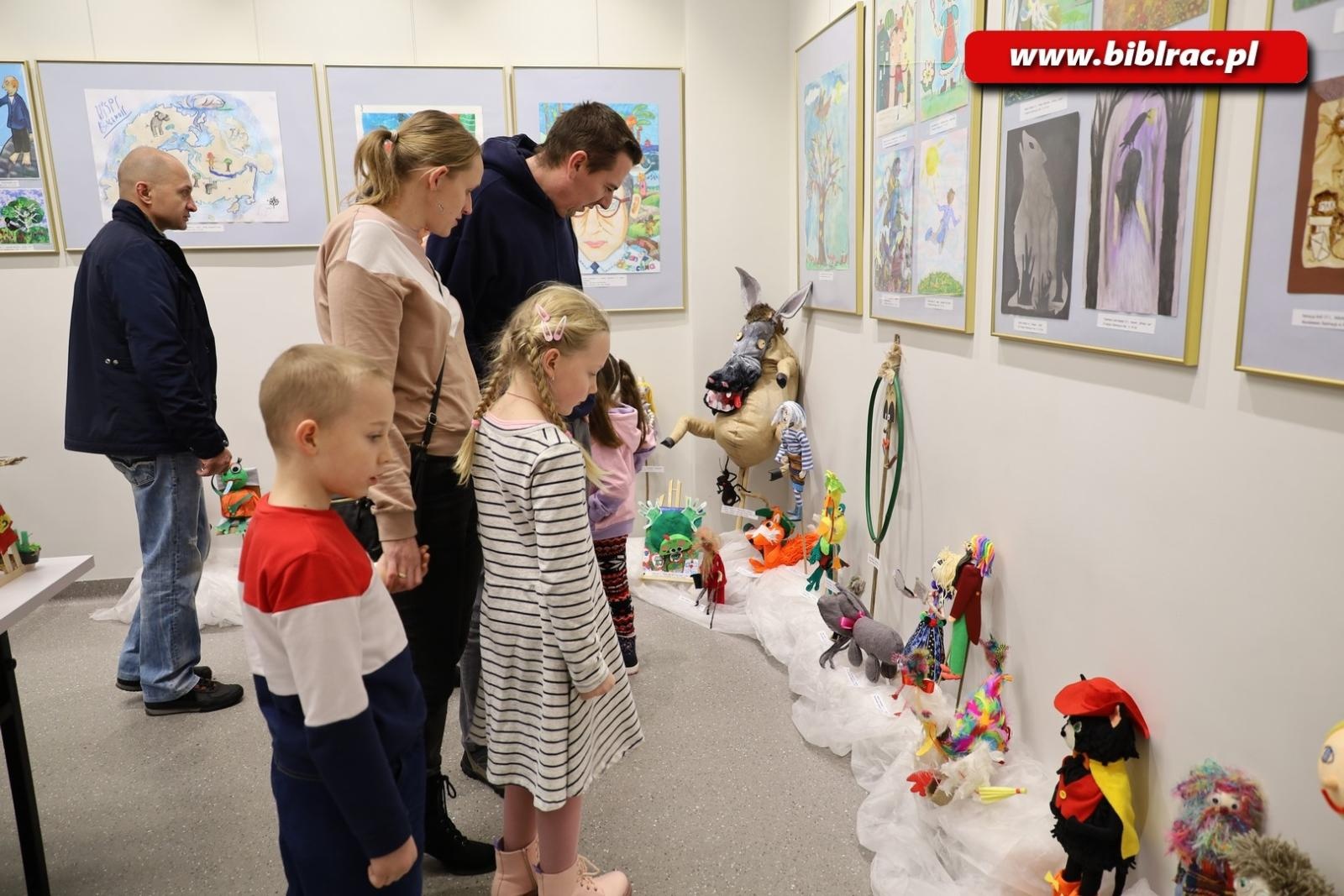 Zdjęcie w galerii na portalu naszraciborz.pl: Bajki Brzechwy przebojem konkursów plastycznych w bibliotece wiadomości z regionu