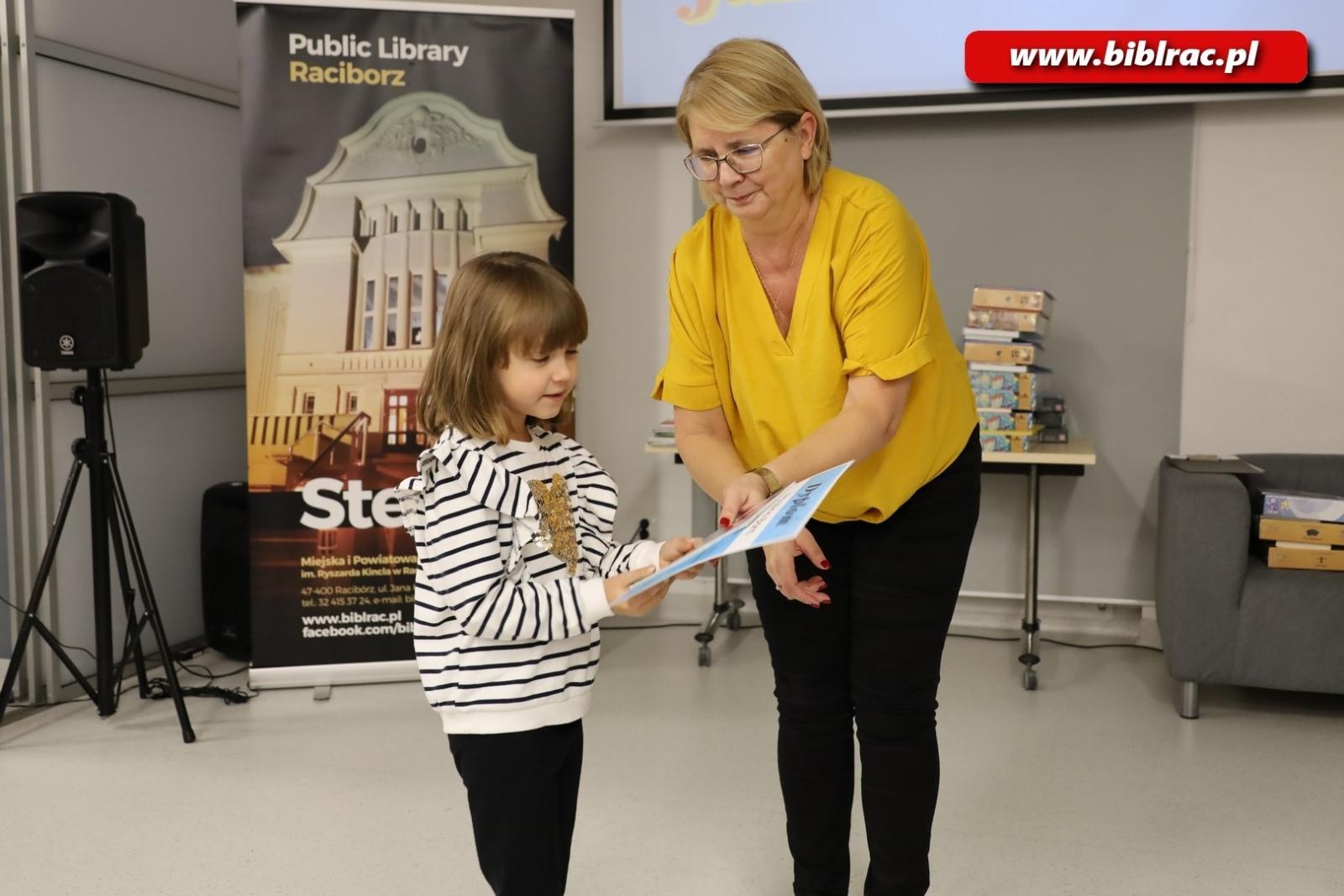 Zdjęcie w galerii na portalu naszraciborz.pl: Bajki Brzechwy przebojem konkursów plastycznych w bibliotece wiadomości z regionu