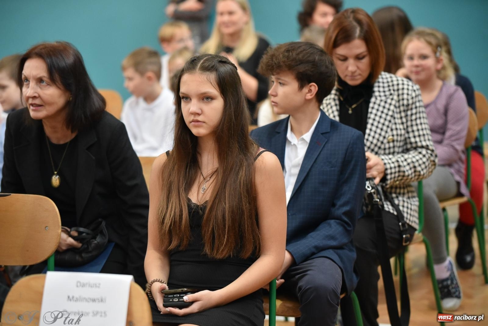 Zdjęcie w galerii na portalu naszraciborz.pl: Janek Górka zaśpiewał na urodzinach Piętnastki. Szkoła przy Słowackiego ma już 40 lat [FOTO i WIDEO] wiadomości z regionu