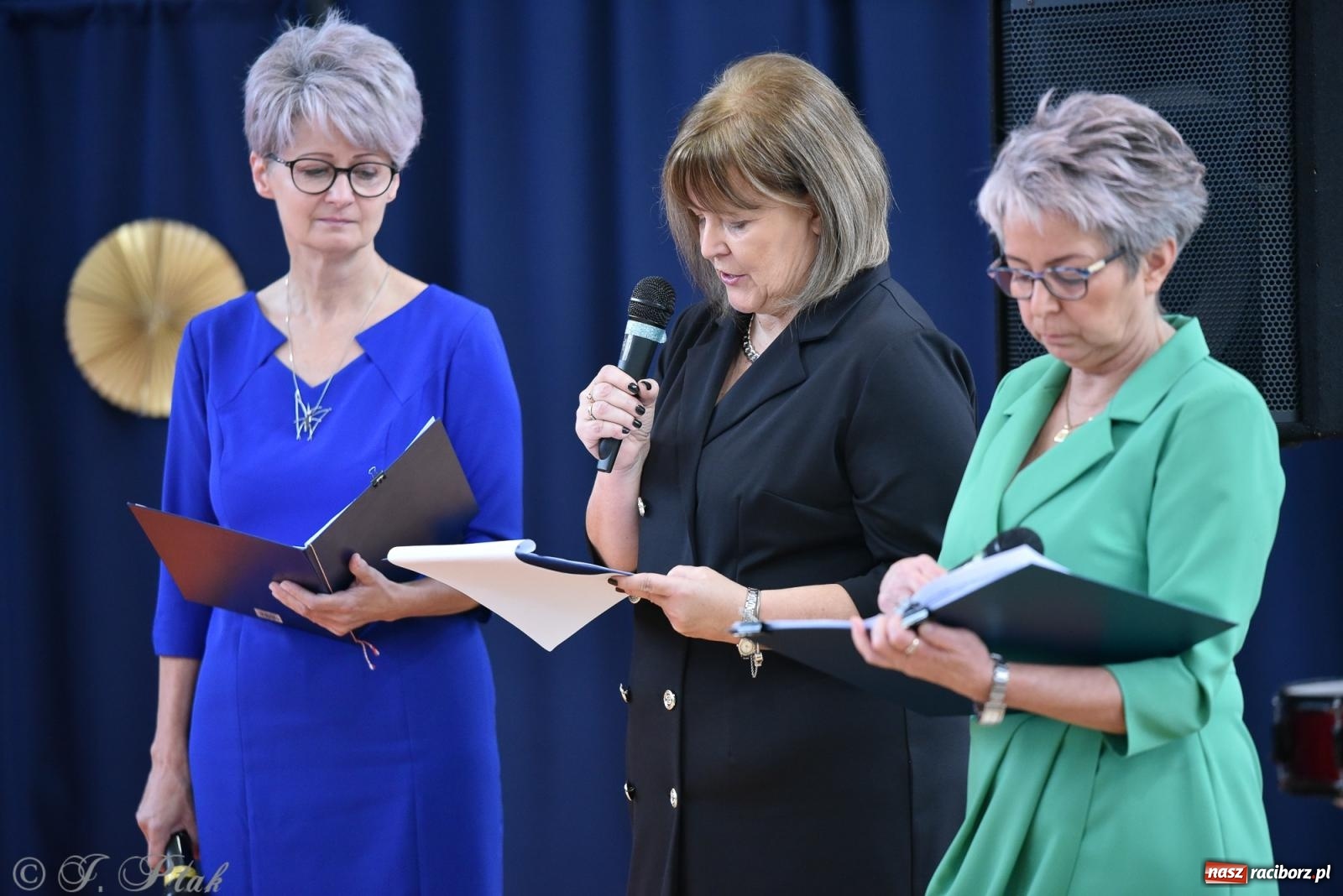 Zdjęcie w galerii na portalu naszraciborz.pl: Janek Górka zaśpiewał na urodzinach Piętnastki. Szkoła przy Słowackiego ma już 40 lat [FOTO i WIDEO] wiadomości z regionu