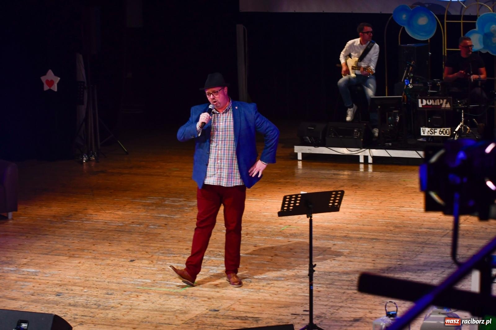 Zdjęcie w galerii na portalu naszraciborz.pl: Dwadzieścia lat minęło. Jubileuszowa Gwiazdka Serc [FOTO i WIDEO] wiadomości z regionu